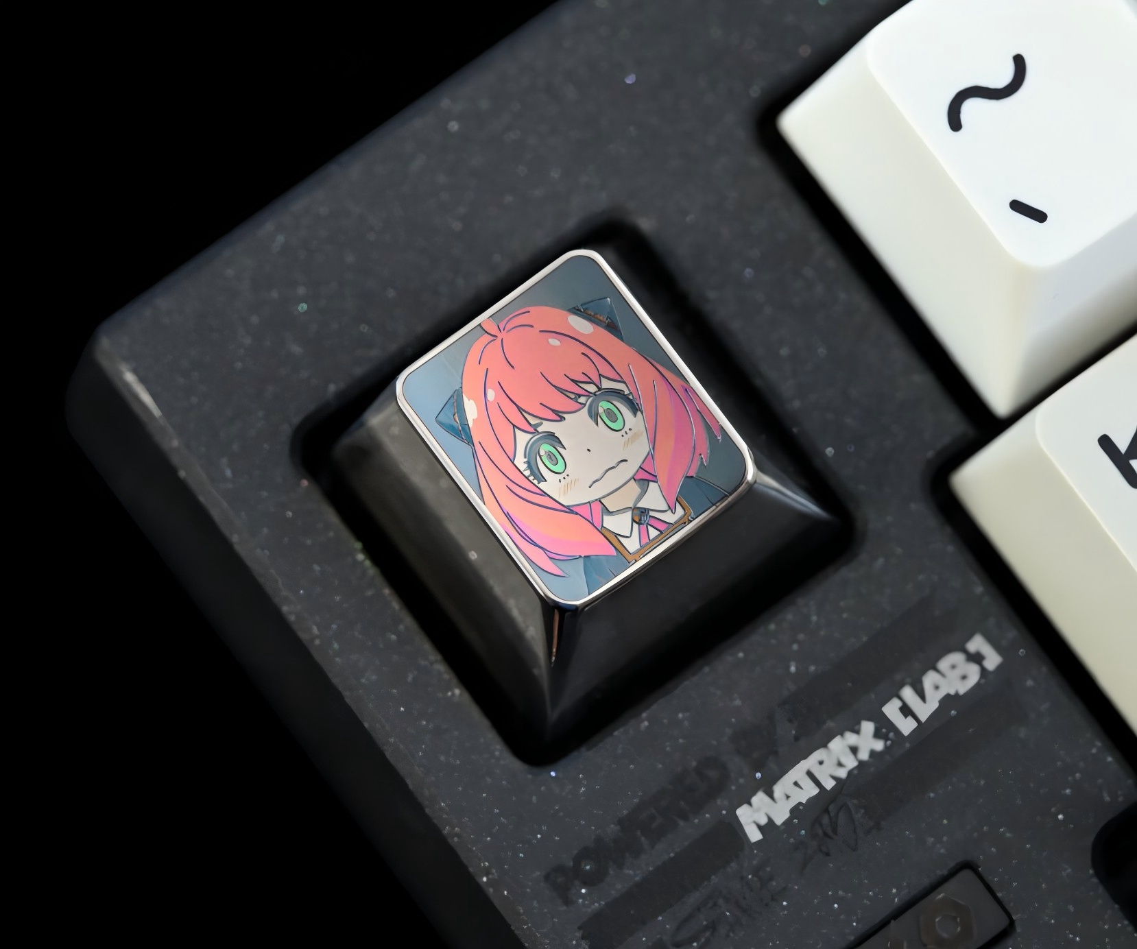 SPY × FAMILY, Anya Forger cute expression, titanium alloy color carved keycaps.