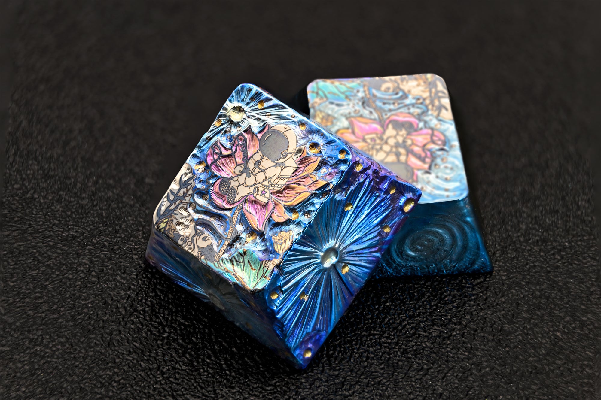 Original, astronaut 1U titanium alloy personalized keycap with hammer texture, space themed keycap