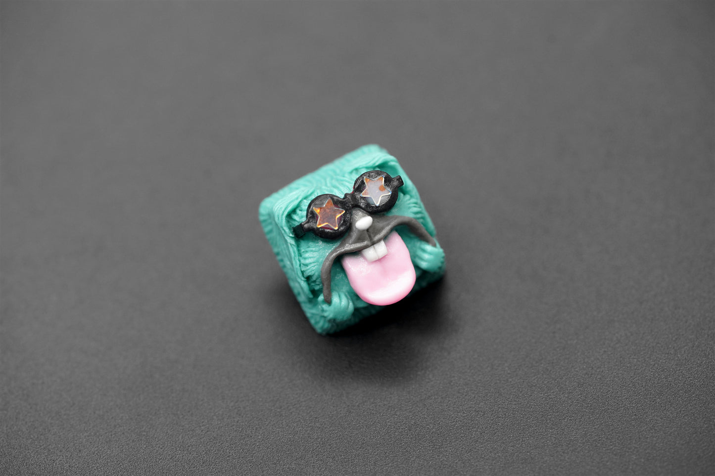 R019