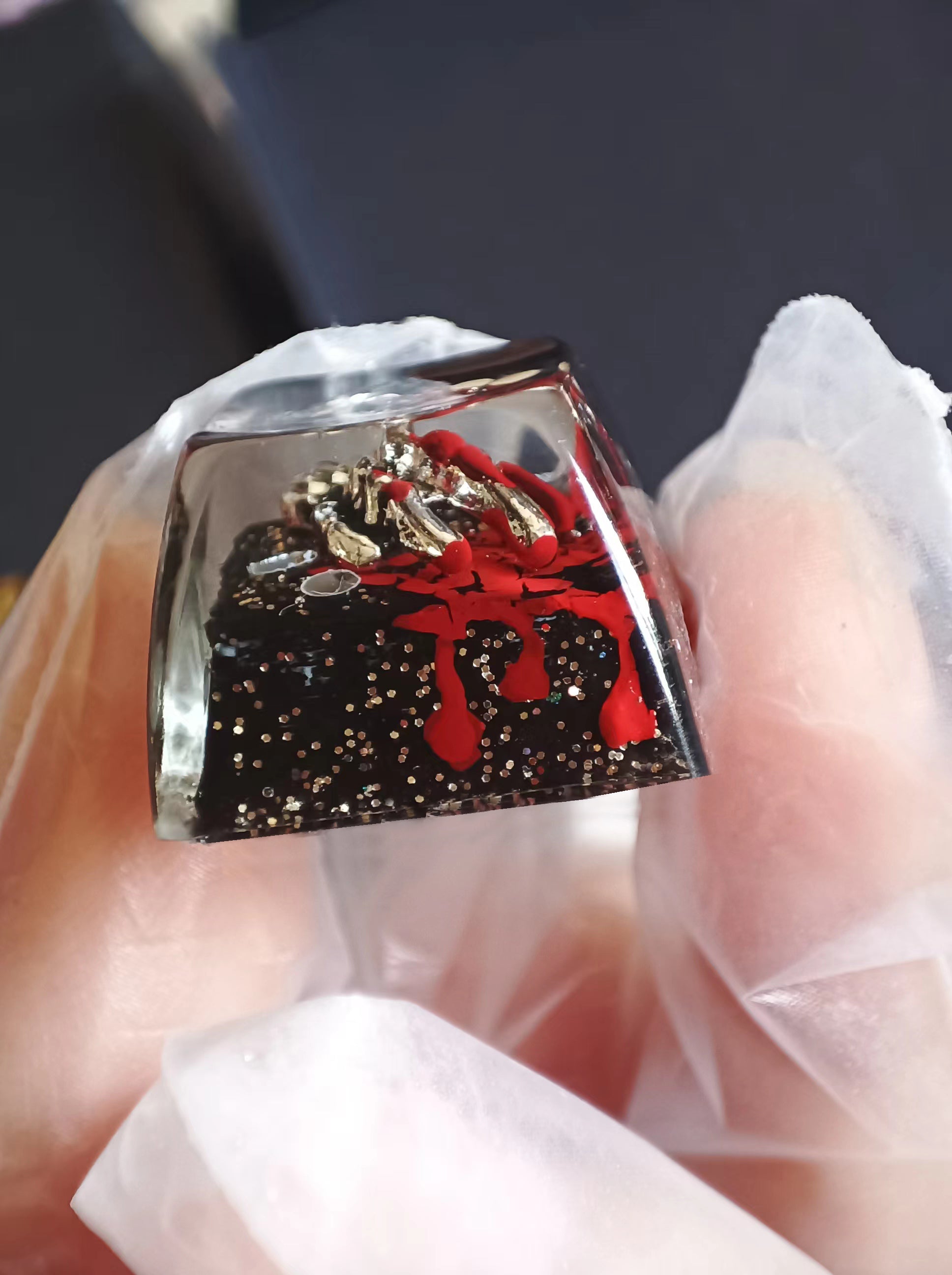 Bloody Ghost Claw, Resin Dropping Adhesive Personalized Keycaps, Keyboard Decorative Keycaps.