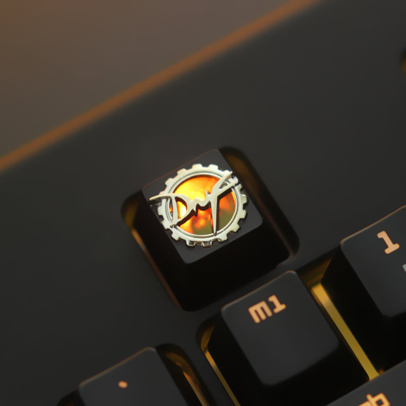 DNF Dungeon&Fighter game peripheral mechanical keyboard with zinc aluminum alloy metal translucent keycaps and buttons