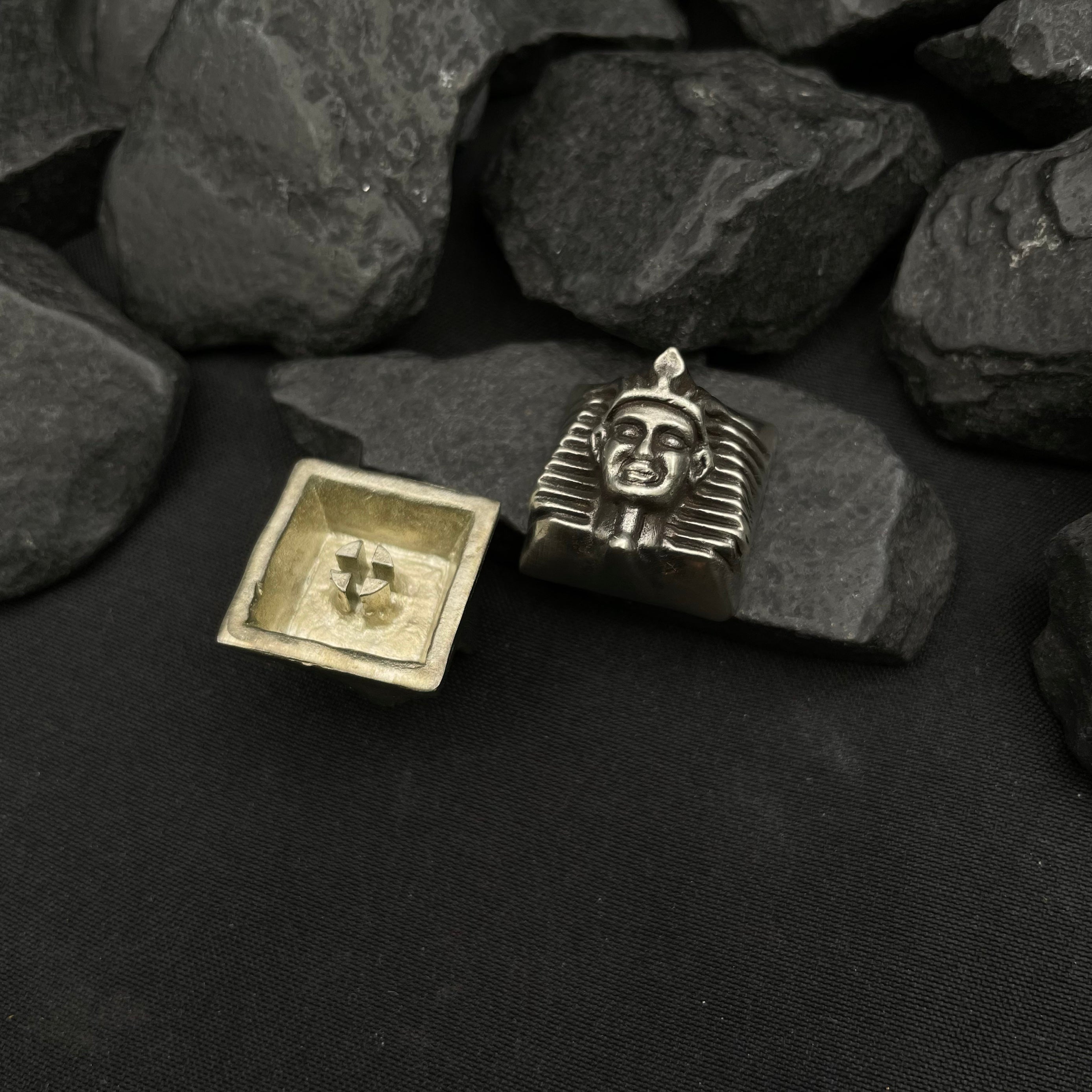 Pure copper original ancient Egyptian pharaoh personalized keycaps, pharaoh masks, mechanical keyboards, cross axis universal keys