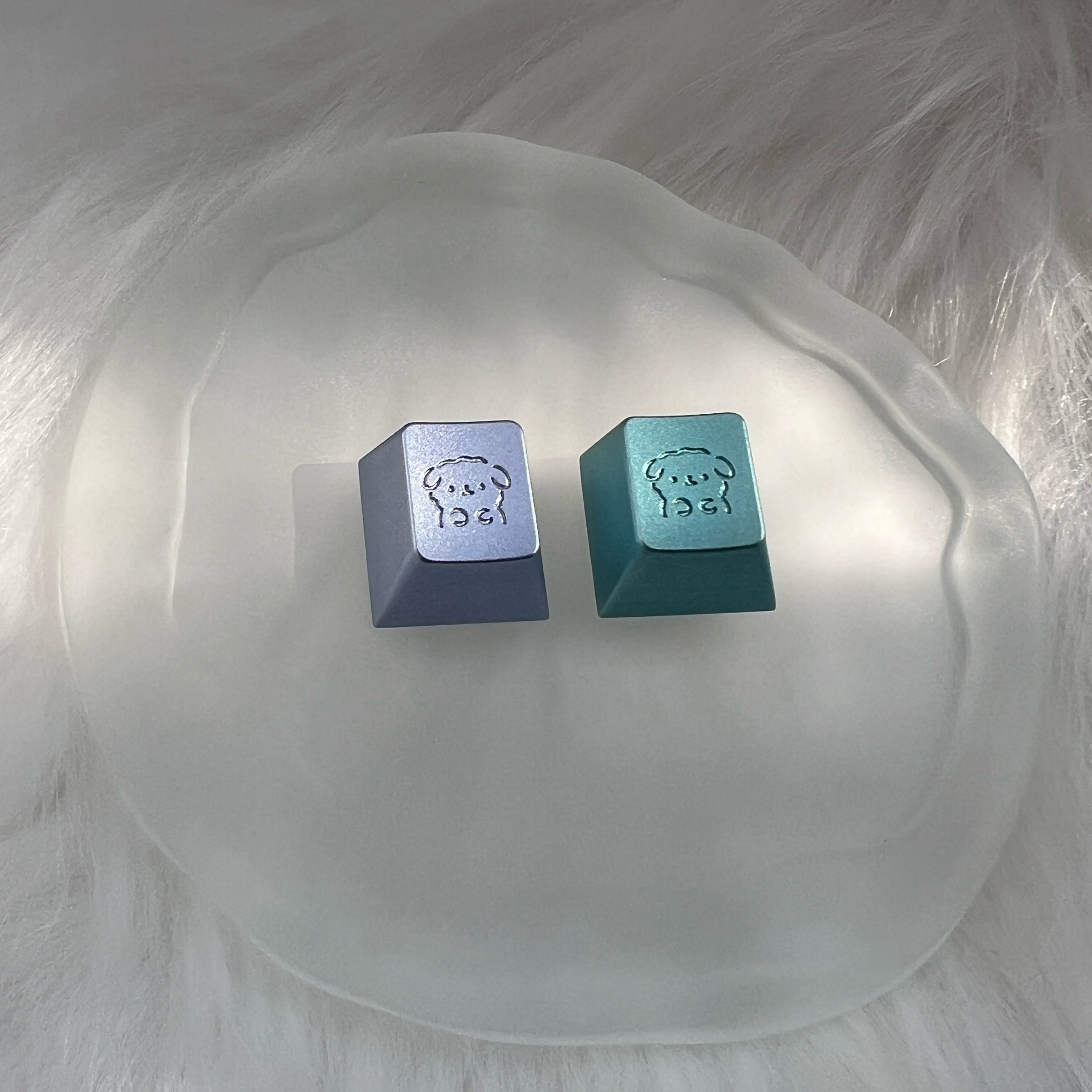 Aluminum alloy anode, simple cute little dog avatar pattern personalized keycap, metal decorative keycap