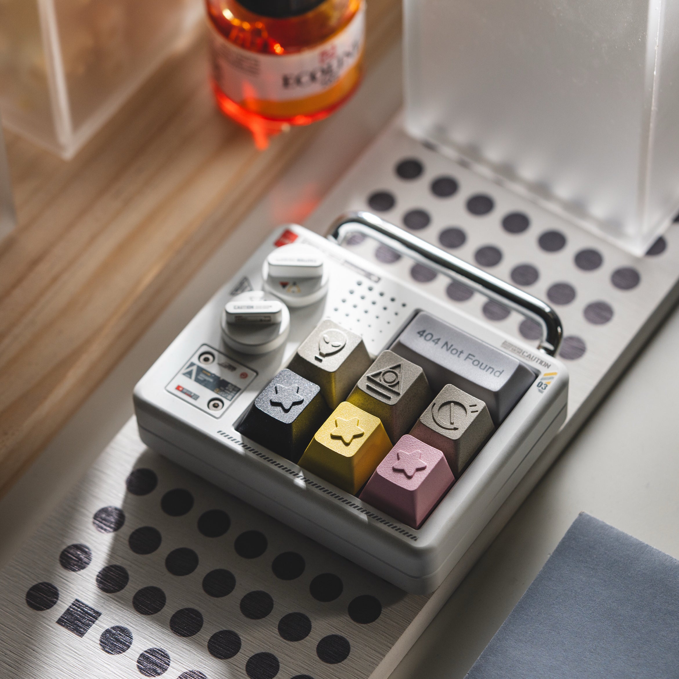 Aluminum alloy CNC machining stars, anodized personalized keycaps, decorative keycaps.