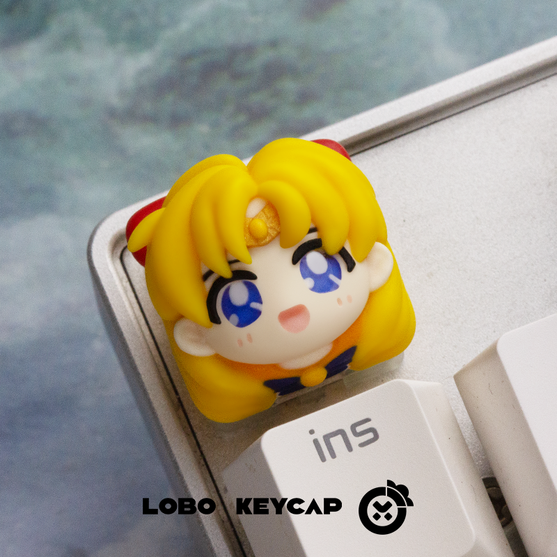 Sailor Moon , Multi-colour resin moulded keycaps, artisankeycaps, personalised keycaps for mechanical keyboards