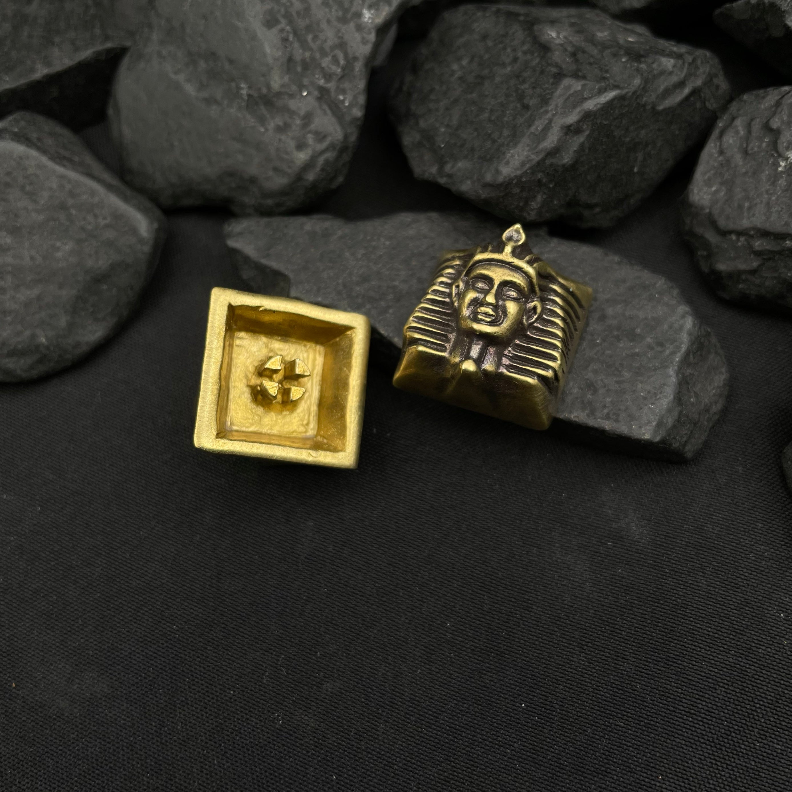 Pure copper original ancient Egyptian pharaoh personalized keycaps, pharaoh masks, mechanical keyboards, cross axis universal keys