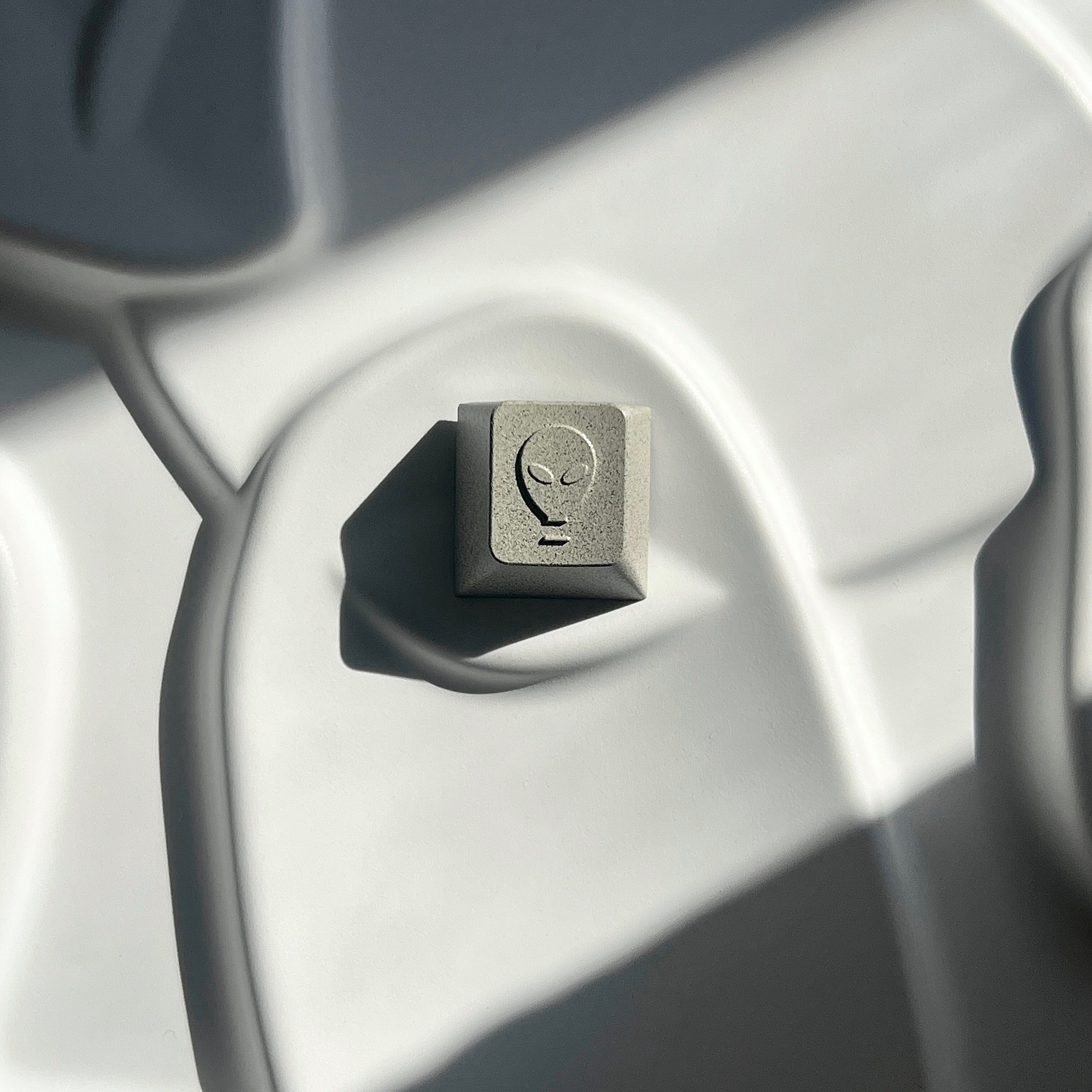 Aluminum alloy CNC machining mysterious symbols, anodized personalized keycaps, decorative keycaps.