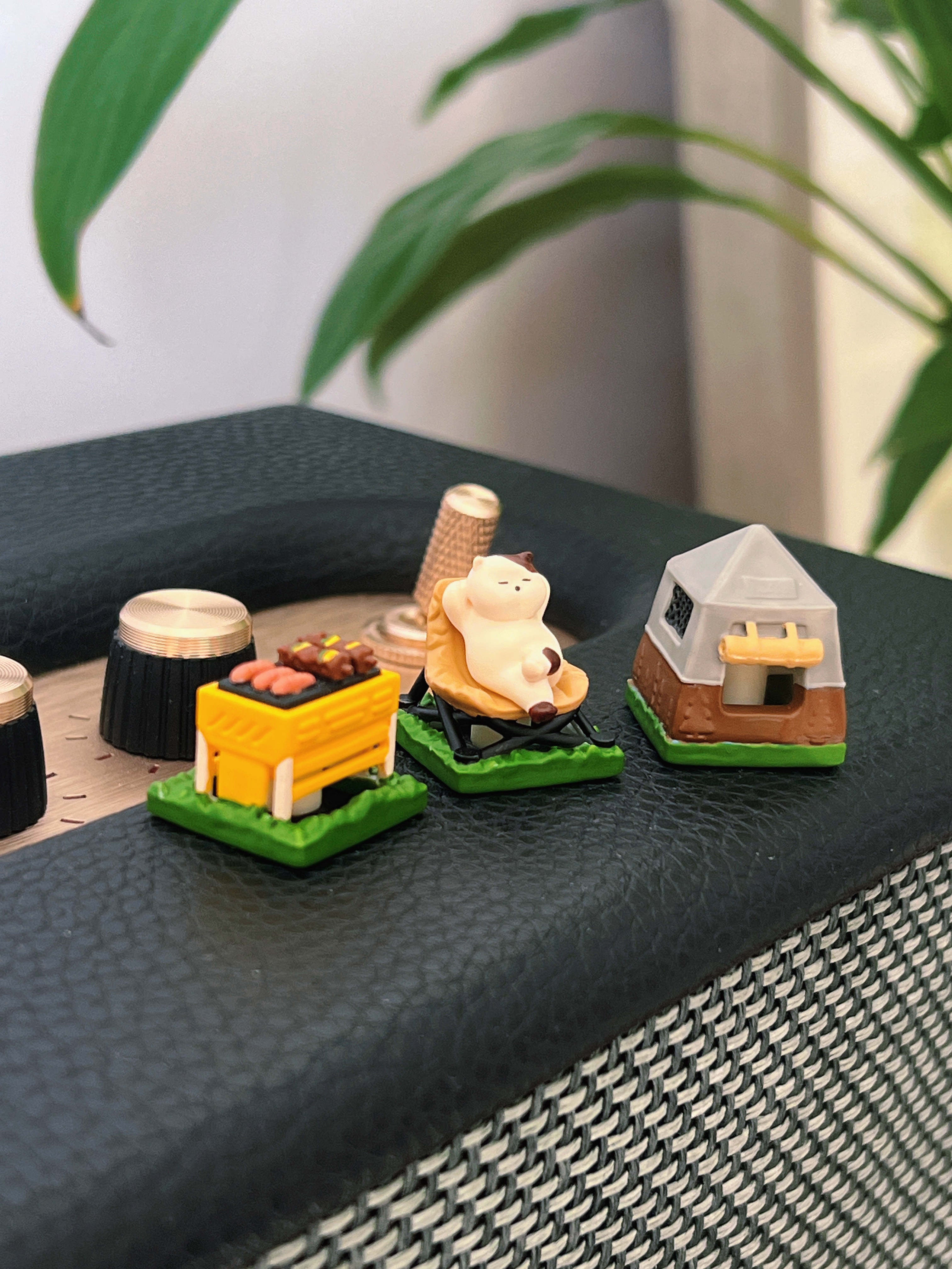 Camping cat painted personalized keycaps, universal mechanical keyboard, outdoor camping themed decorative keycaps