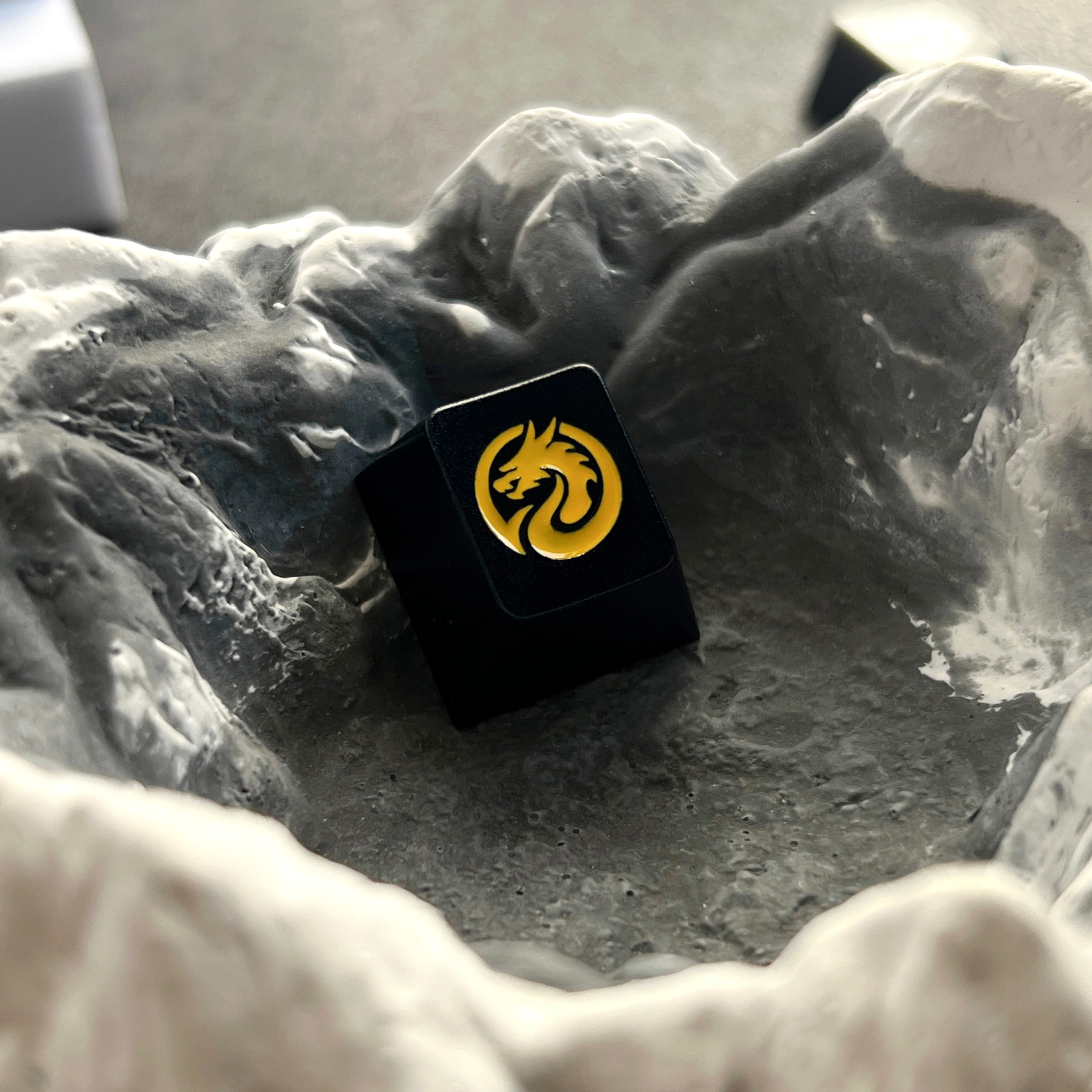 Dragon Totem Personalized Colored Metal Keycaps Original Factory R4 High Aluminum Alloy CNC Customized Mechanical Keyboard Keycaps