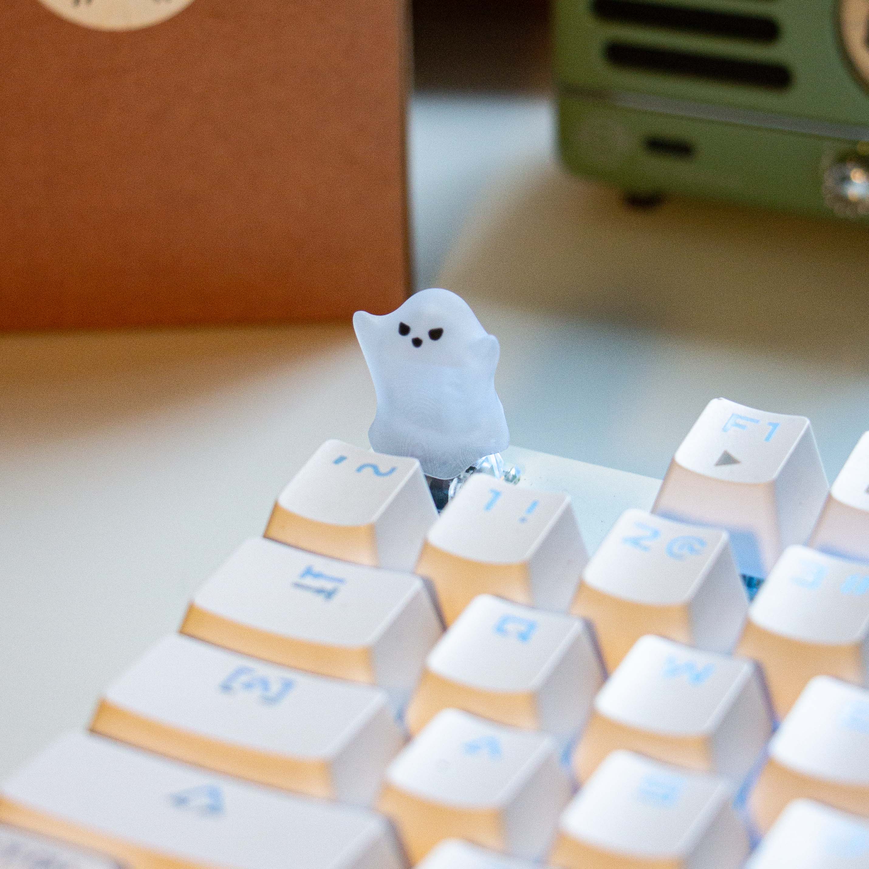 Ghost keycaps, single ESC personalized DIY keycaps, mechanical keyboard keycaps.