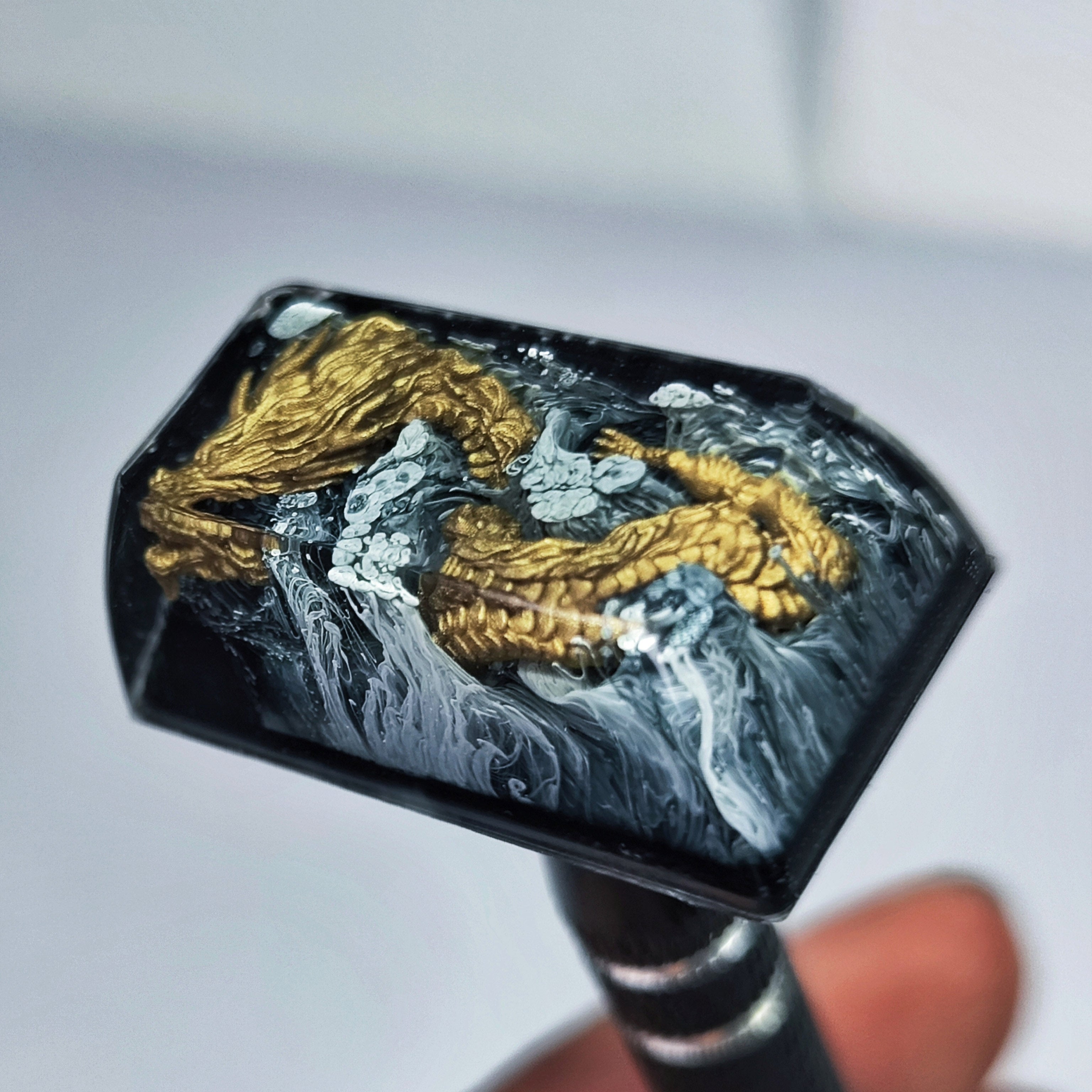 Mechanical keyboard personalized resin black gold dragon dropper resin craftsman keycap