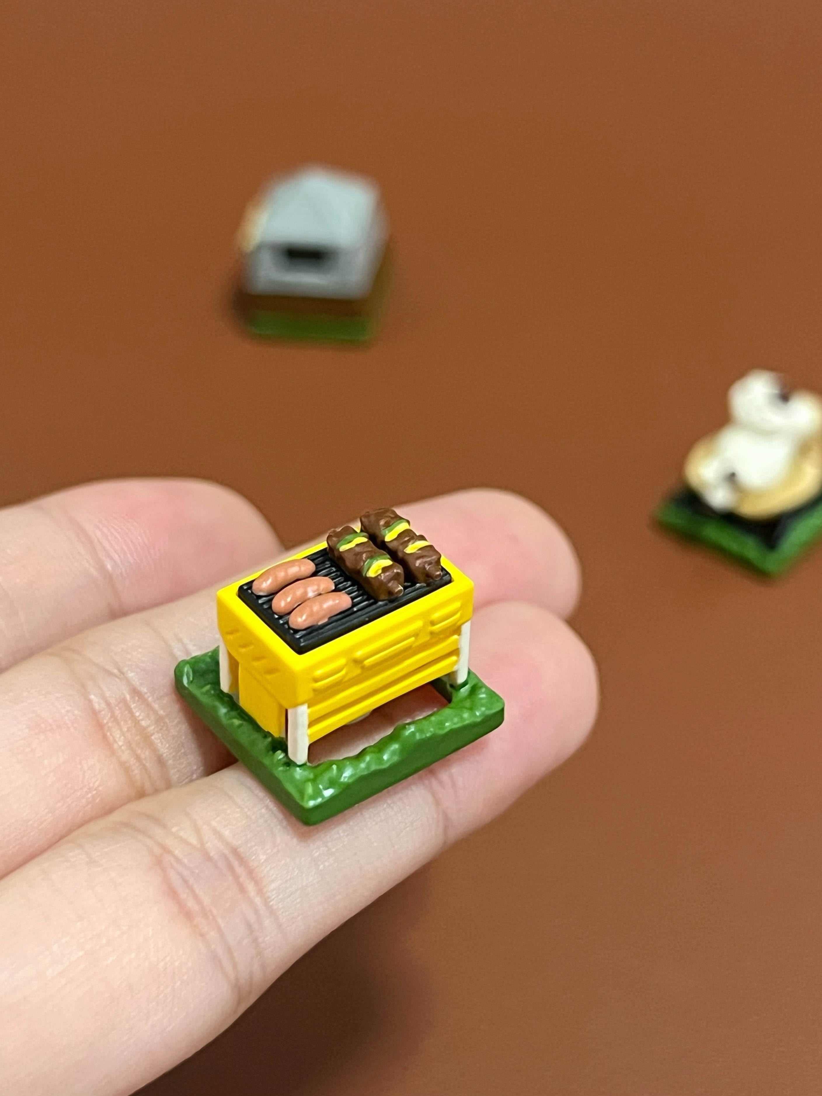 Camping cat painted personalized keycaps, universal mechanical keyboard, outdoor camping themed decorative keycaps