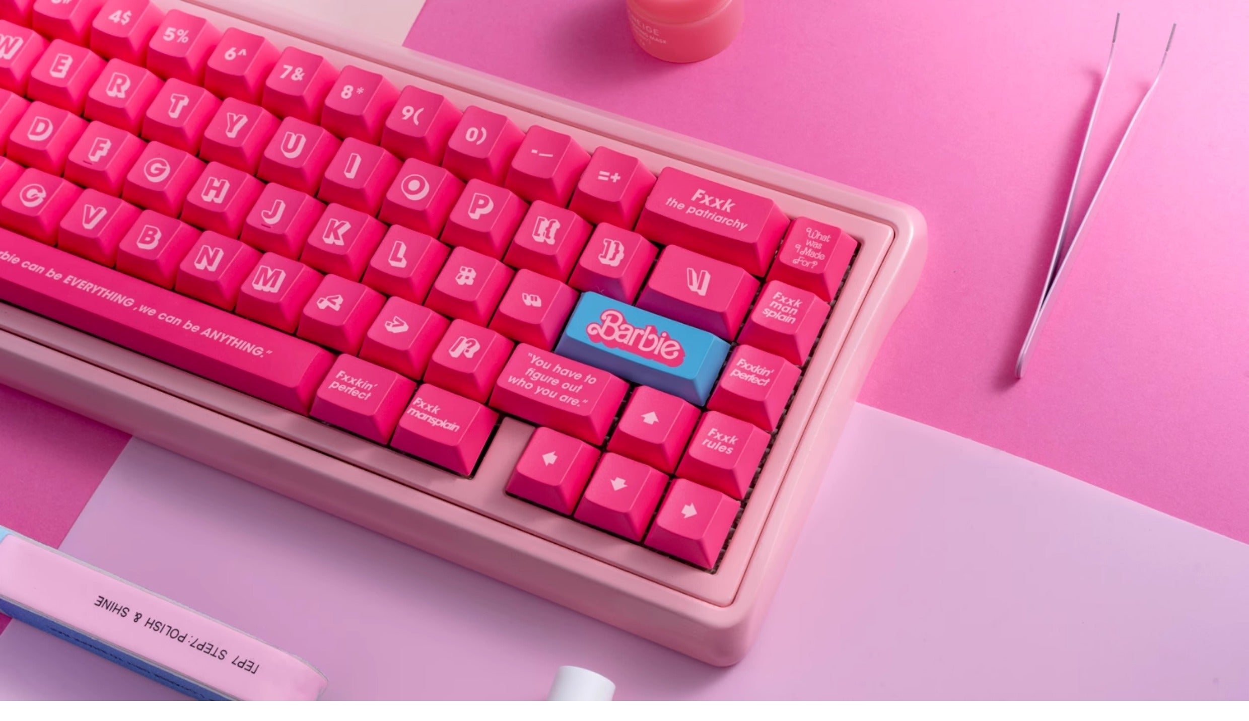 Barbie color matching set keycaps factory height side engraved transparent keycaps PBT side transparent personalized keycaps
