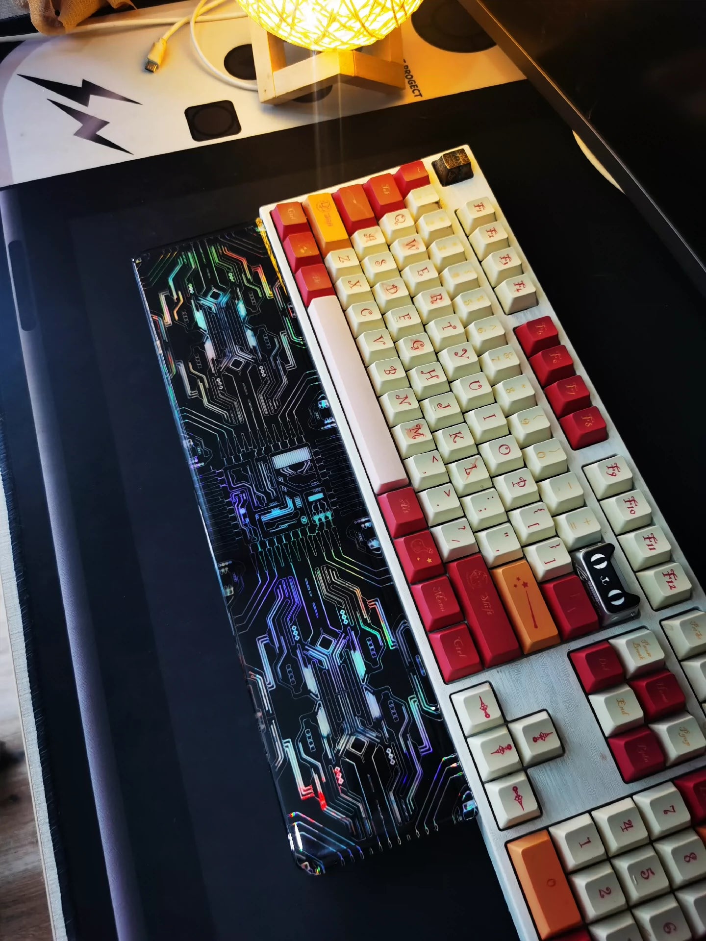 Colorful circuit board, mechanical neon style, keyboard resin handle, palm rest, keyboard peripheral accessories