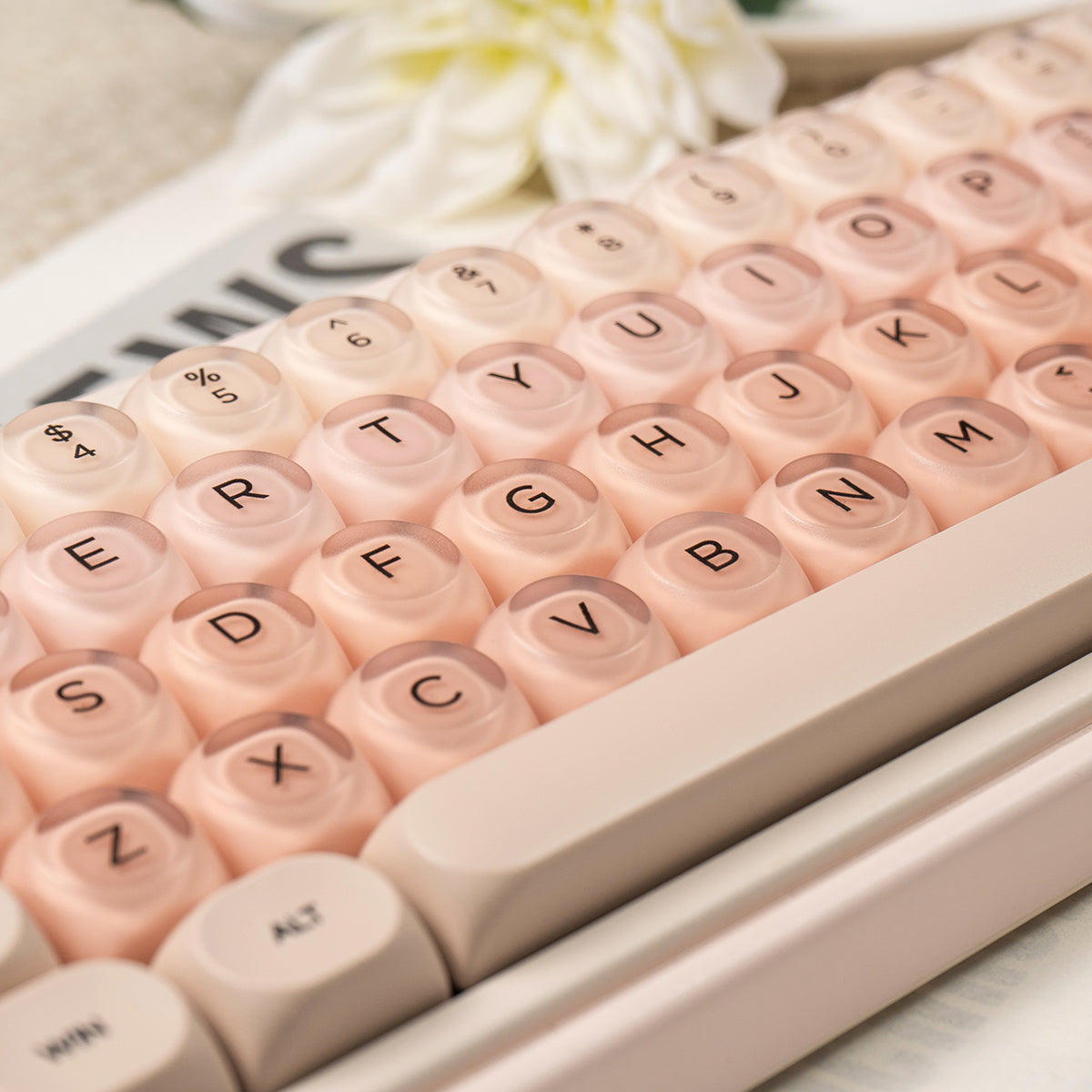 Liquid foundation Theme Mechanical Keyboard Keycap Hot Sublimation PBT+PC Girl Cute Spherical Keycap