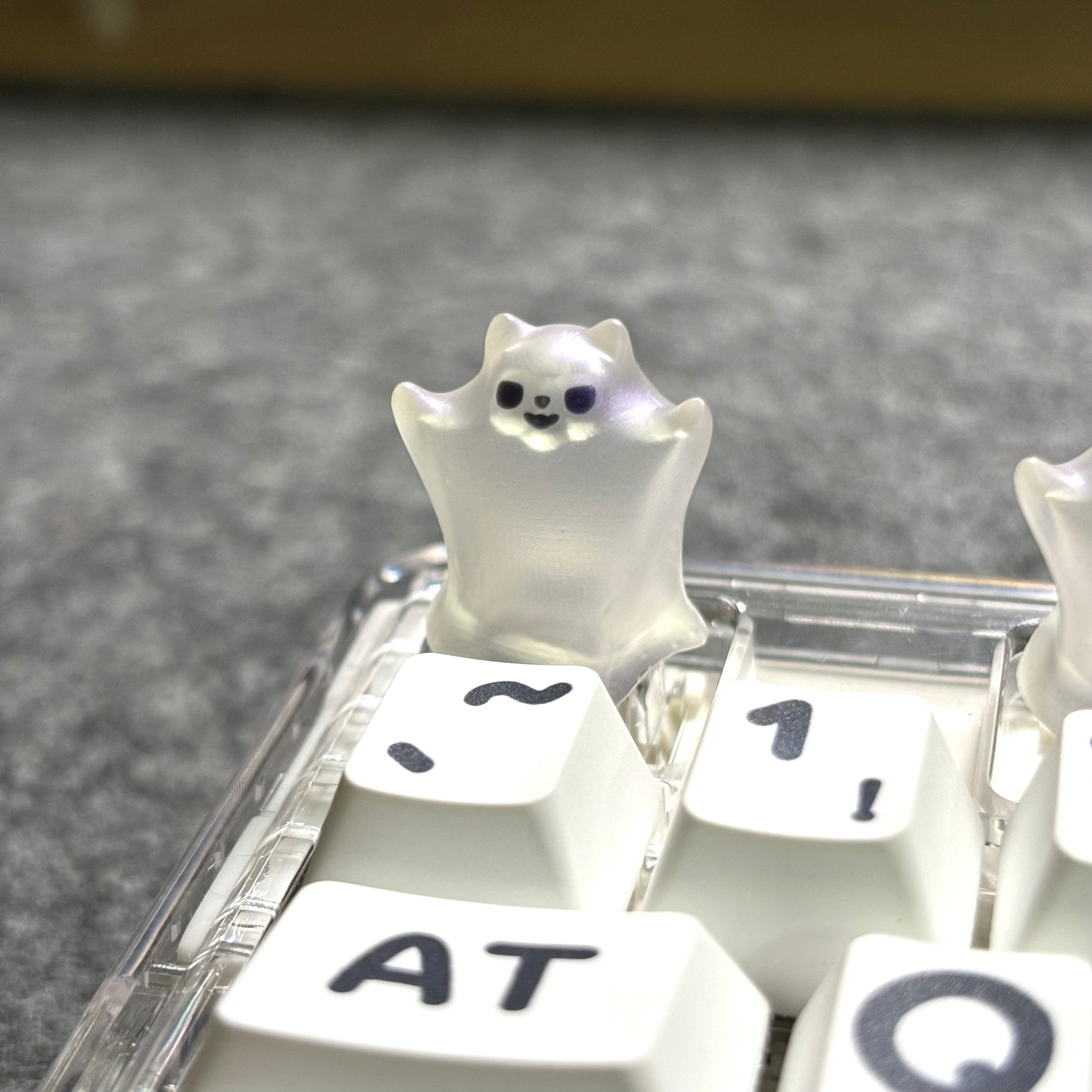 Ghost keycaps, single ESC personalized DIY keycaps, mechanical keyboard keycaps.