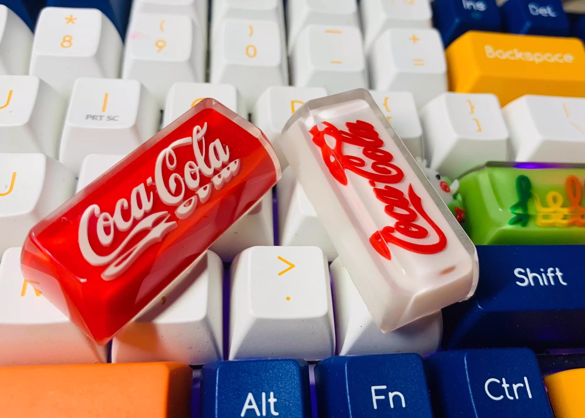Coca Cola Red Label Keycaps, Crystal Drops of Glue Personalized Keycaps, Resin Decorative Keycaps.