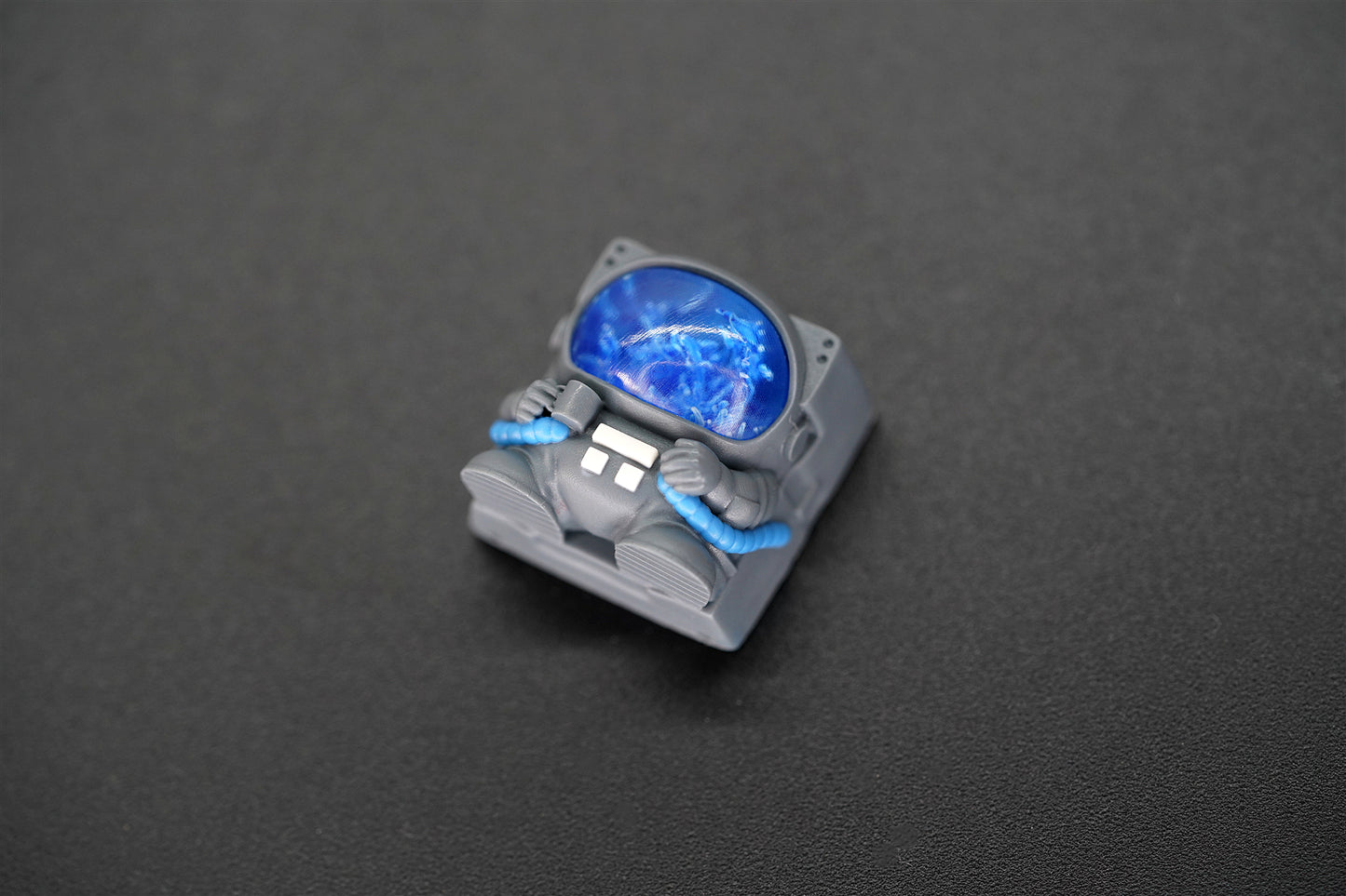 T009-B
