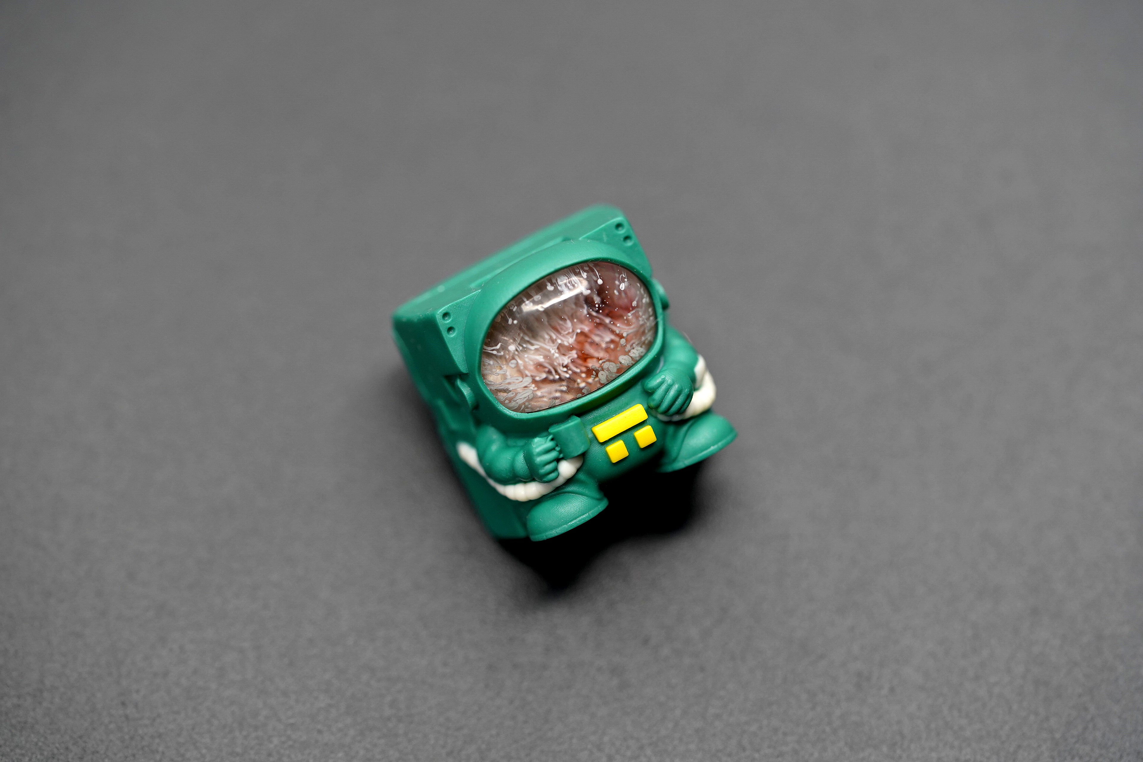 T012
