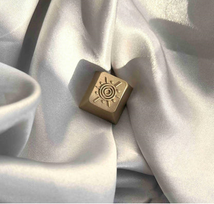 Aluminum alloy CNC keycaps, mysterious sun symbol personalized keycaps, metal anode decorative keycaps