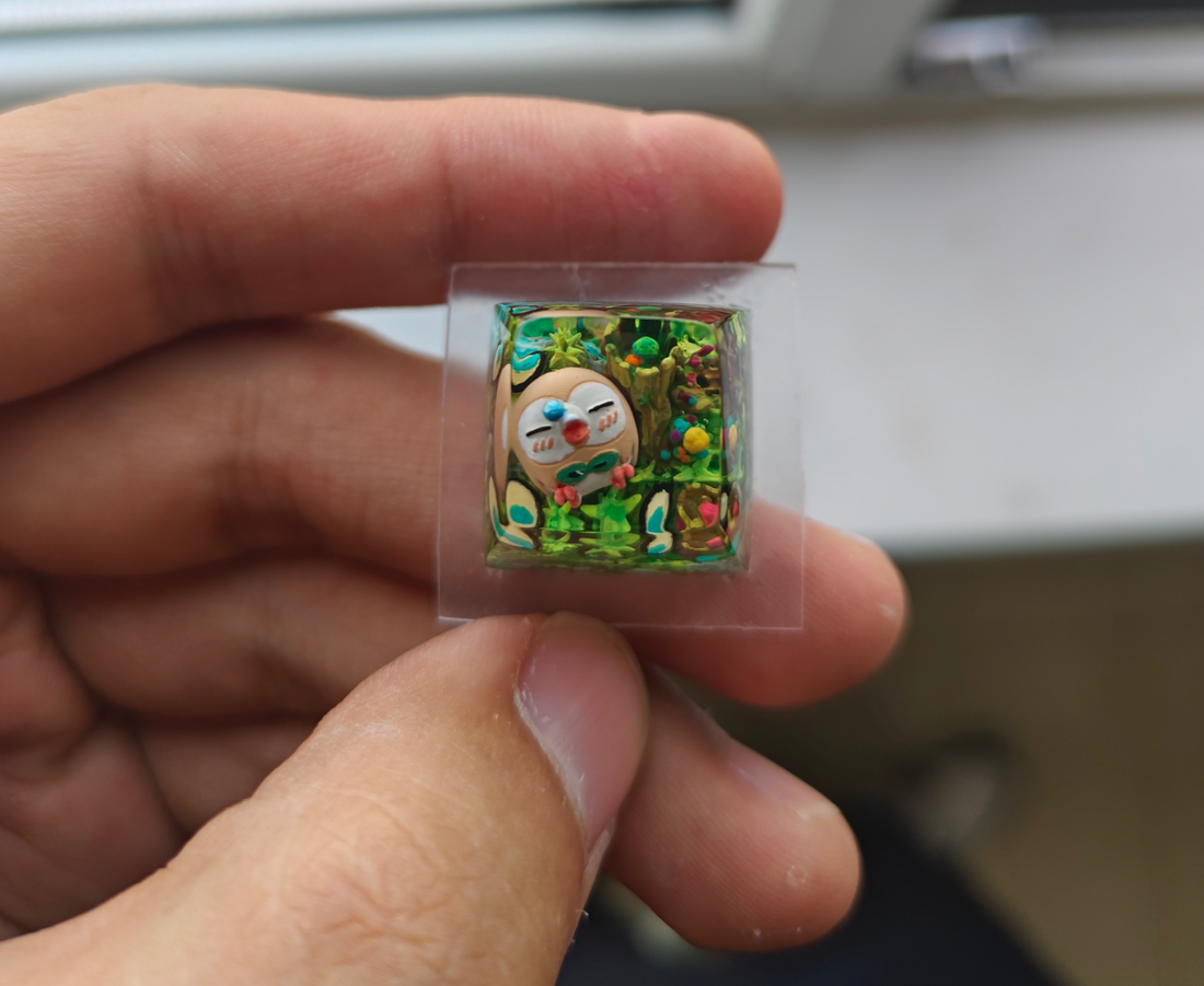 Rowlet，Crystal drops of glue， Resin keycaps, anime personalized keycaps, artisankeycaps