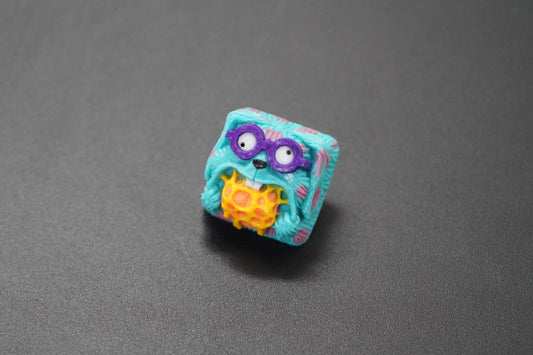 R002