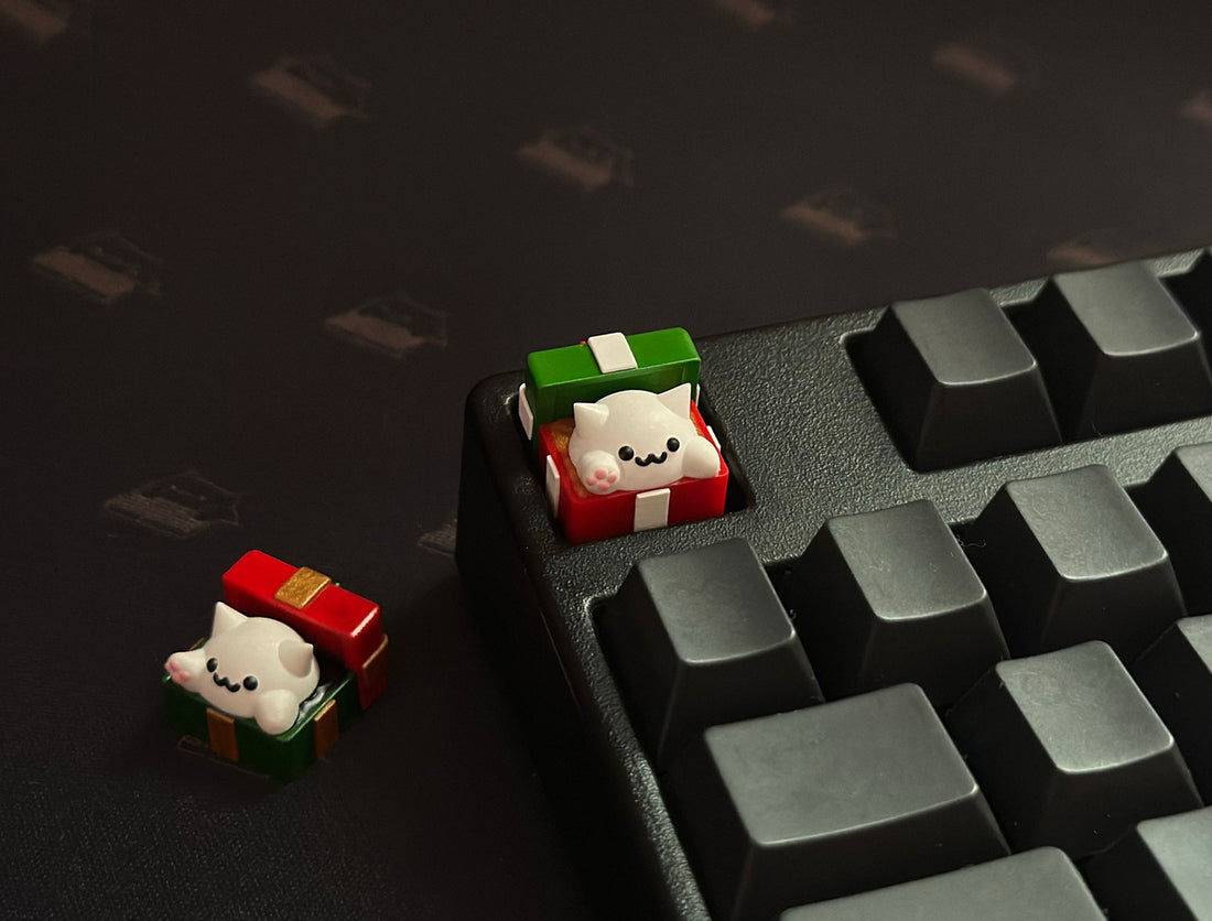 Gift kitten, multi-color resin molded personalized keycaps, artisankeycaps， Keyboard decoration keycaps