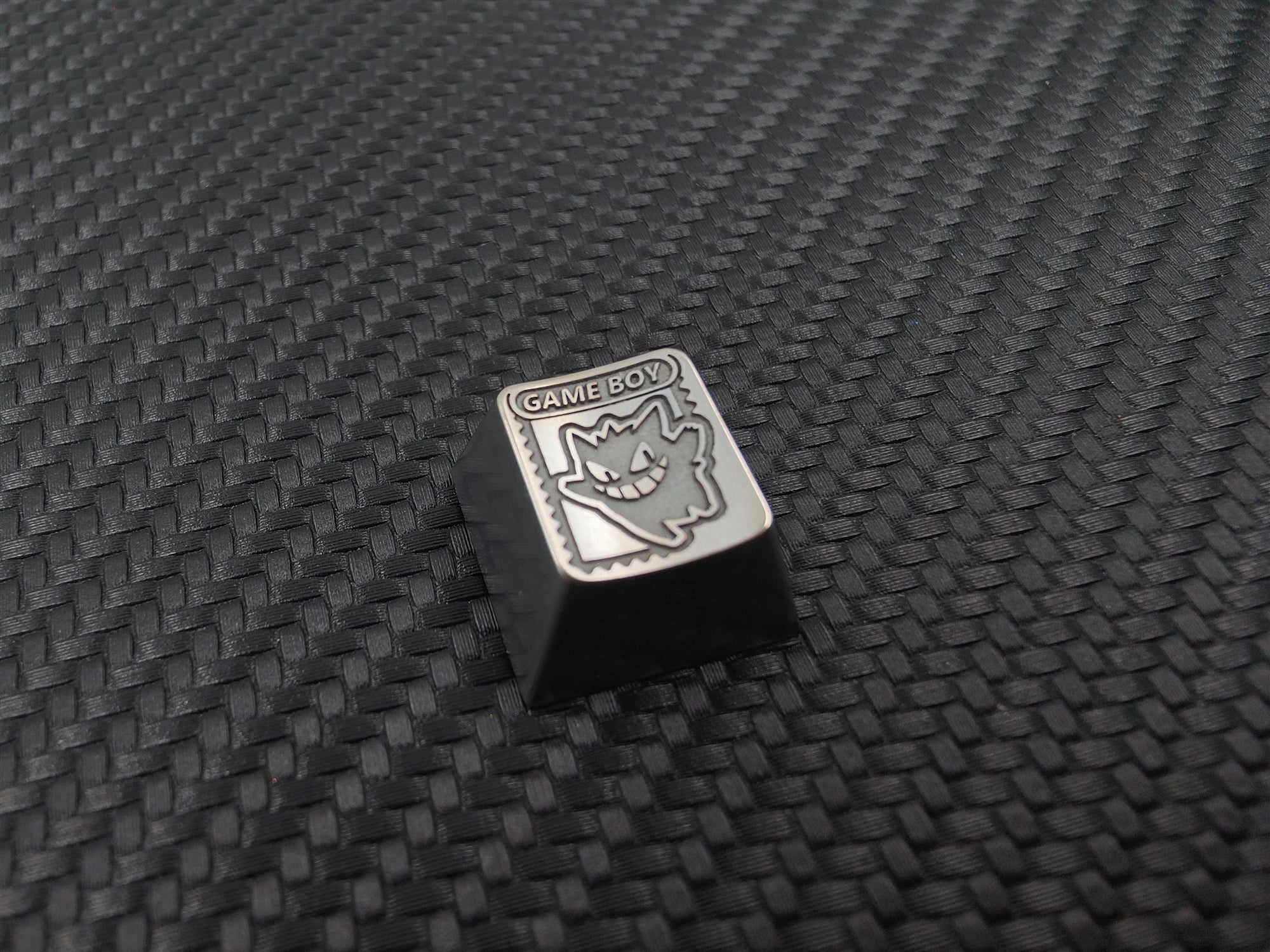 Pok é mon, Pikachu, Gengar, zinc alloy carved keycaps, mechanical keyboard metal decorative keycaps.