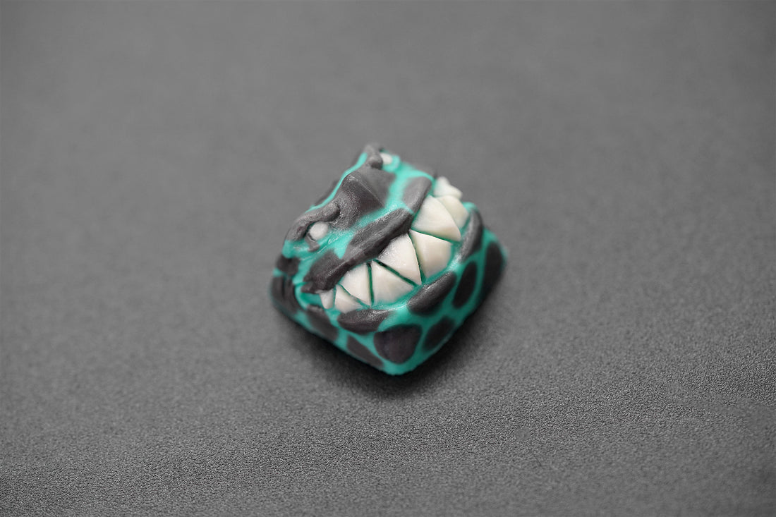E026
