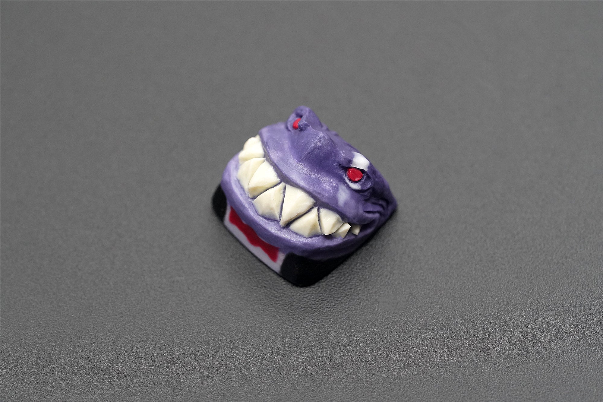 E012