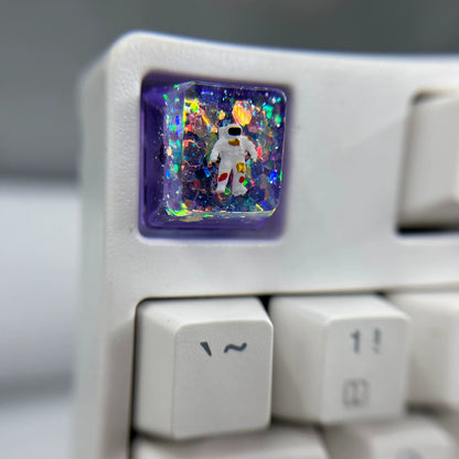 Drip glue colored astronaut, resin personalized keycaps, mechanical keyboard decorative keycaps