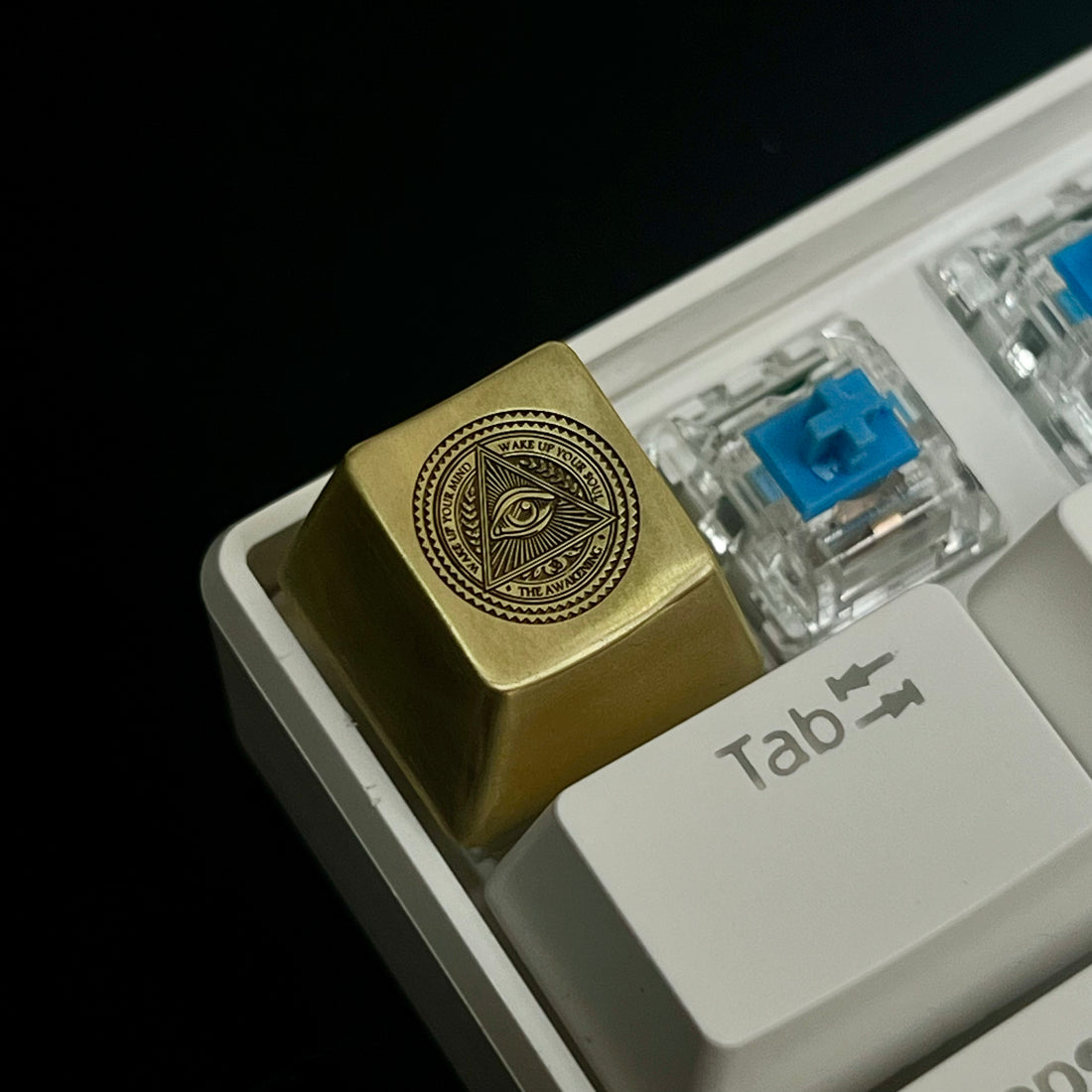 All seeing Eye, custom keycaps, personalized keycaps, brass decorative keycaps