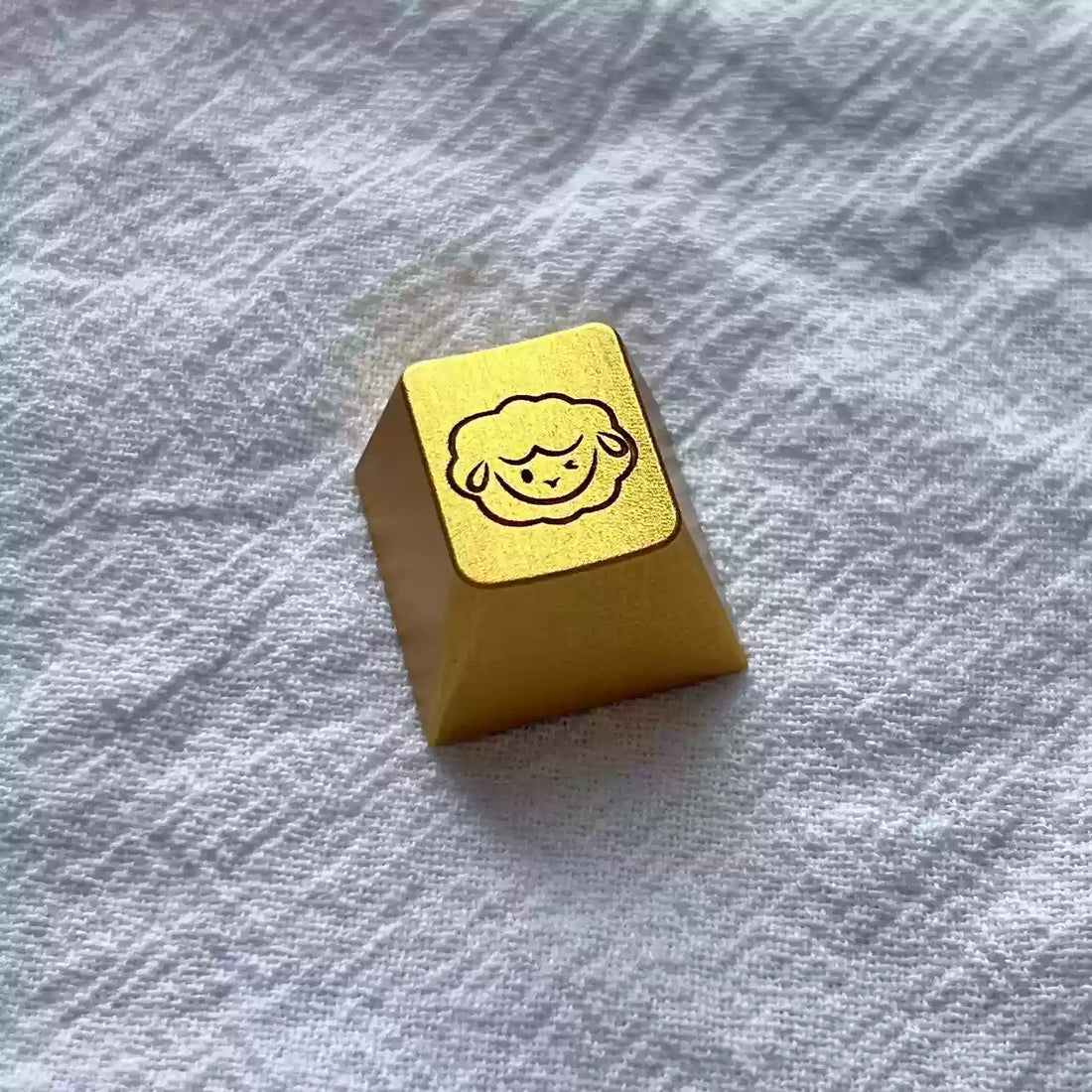 Aluminum alloy anode, simple lamb portrait pattern personalized keycap, metal decorative keycap