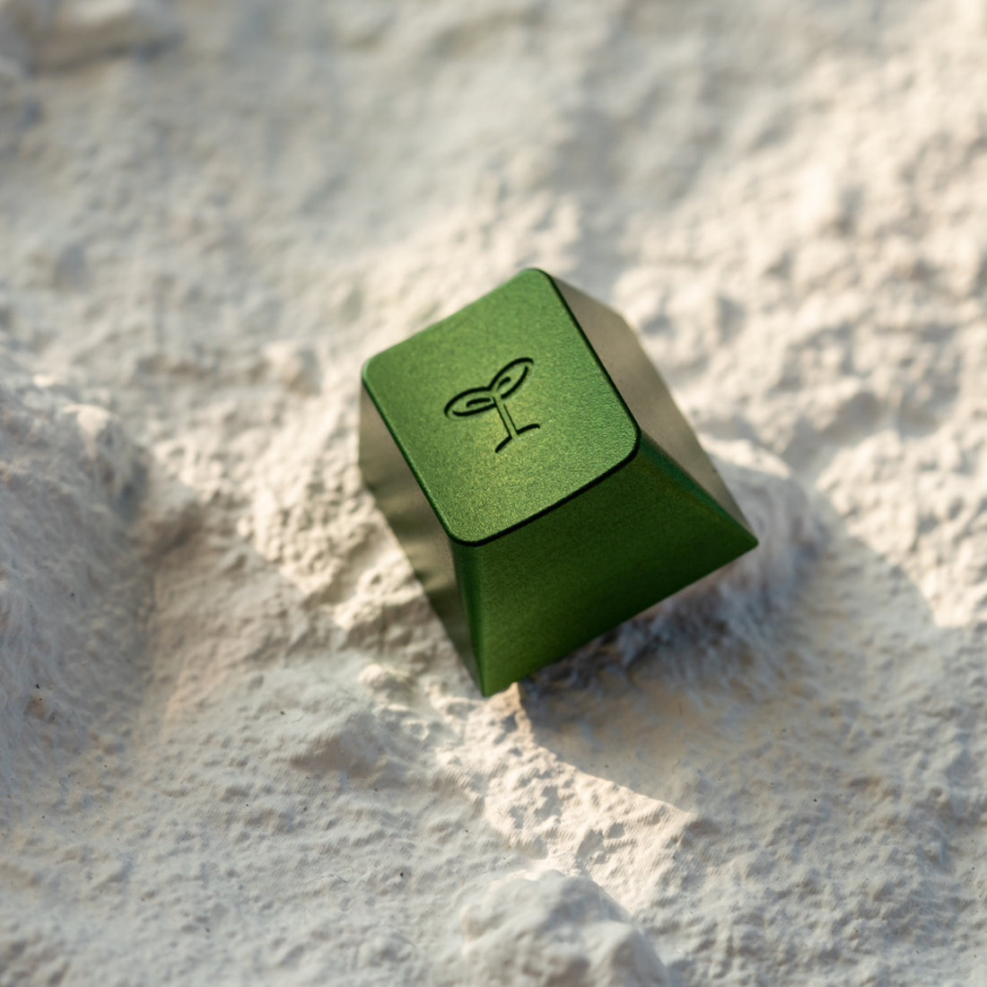 Aluminum alloy CNC keycaps, simple sapling personalized keycaps, metal anode decorative keycaps