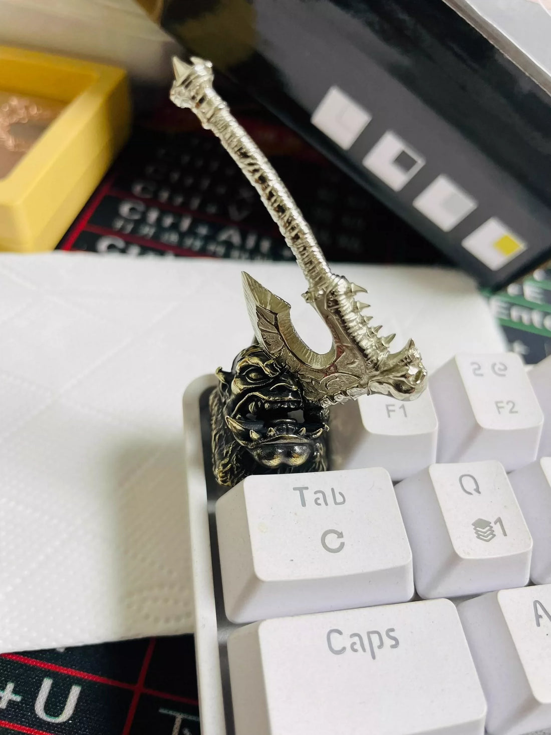World of Warcraft, Gorehowl， White copper metal personalized keycaps, game peripherals, mechanical keyboard keycaps