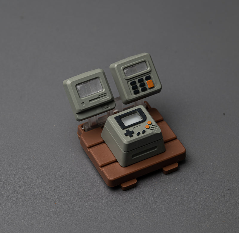 Creative detachable panel to replace the display content Gameboy translucent keycap