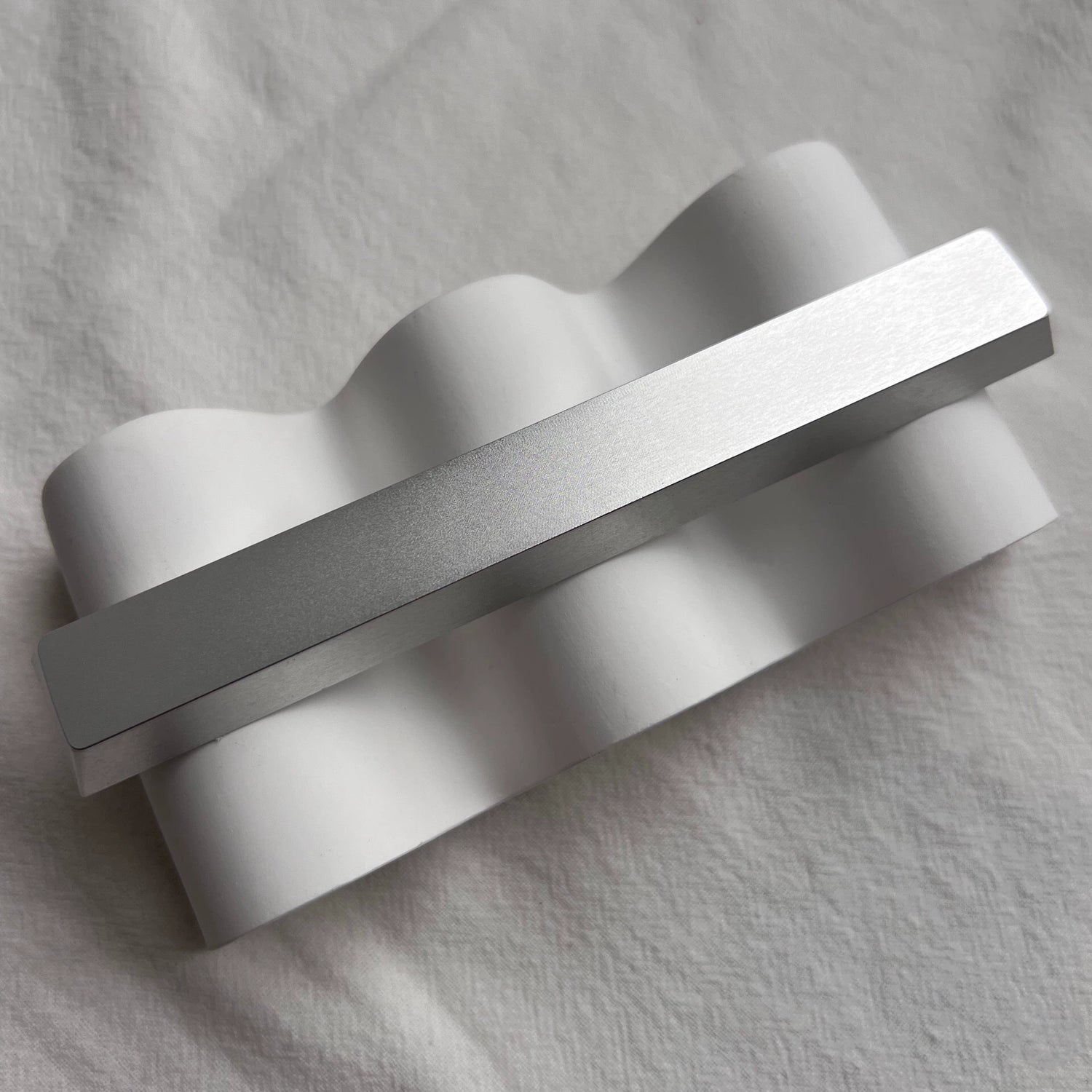 CNC aluminum alloy engraved simple metal space bar 6.25U/7U space bar, surface sandblasted anode metal with texture