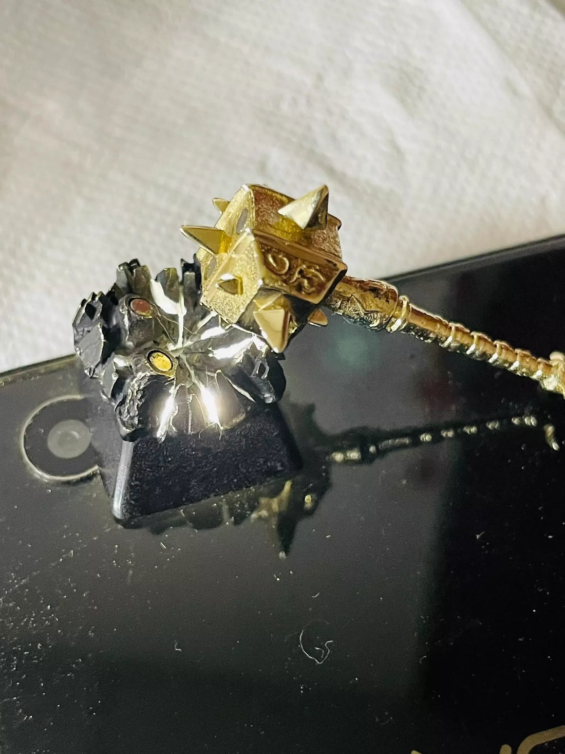World of Warcraft, Sulfuras, Hand of Ragnaros， White copper personalized keycaps, metal keycaps for gaming peripherals