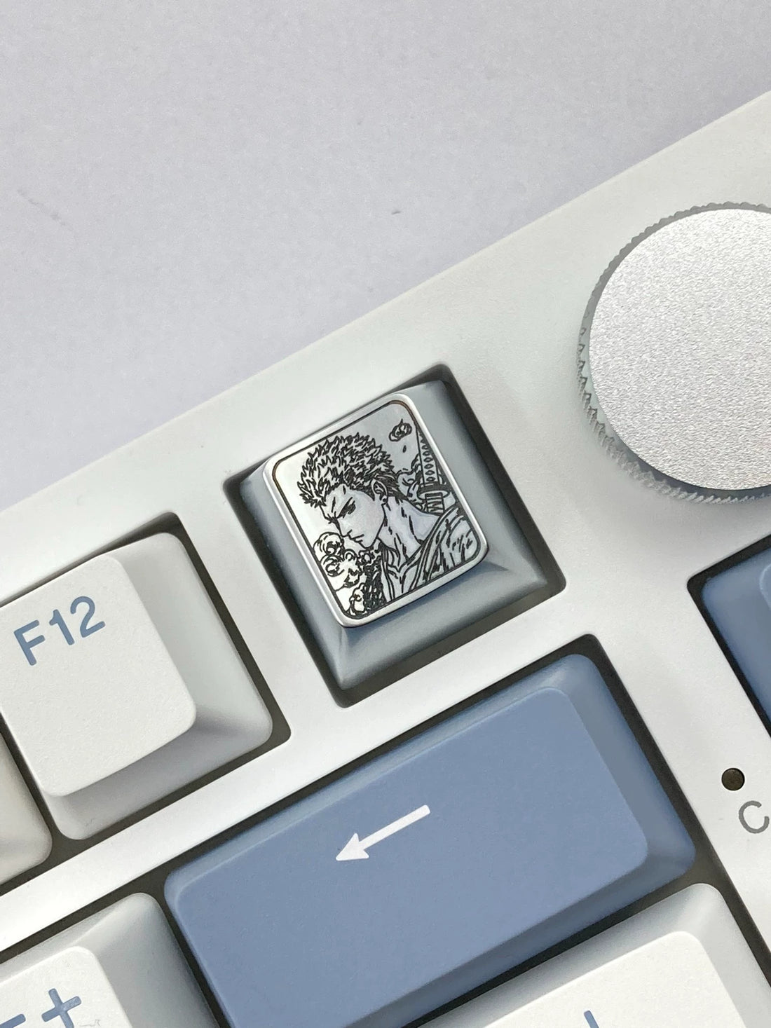 One Piece, Zoro，Sanji， Zinc alloy personalized keycaps, metal decorative keycaps, keyboard anime game keycaps.