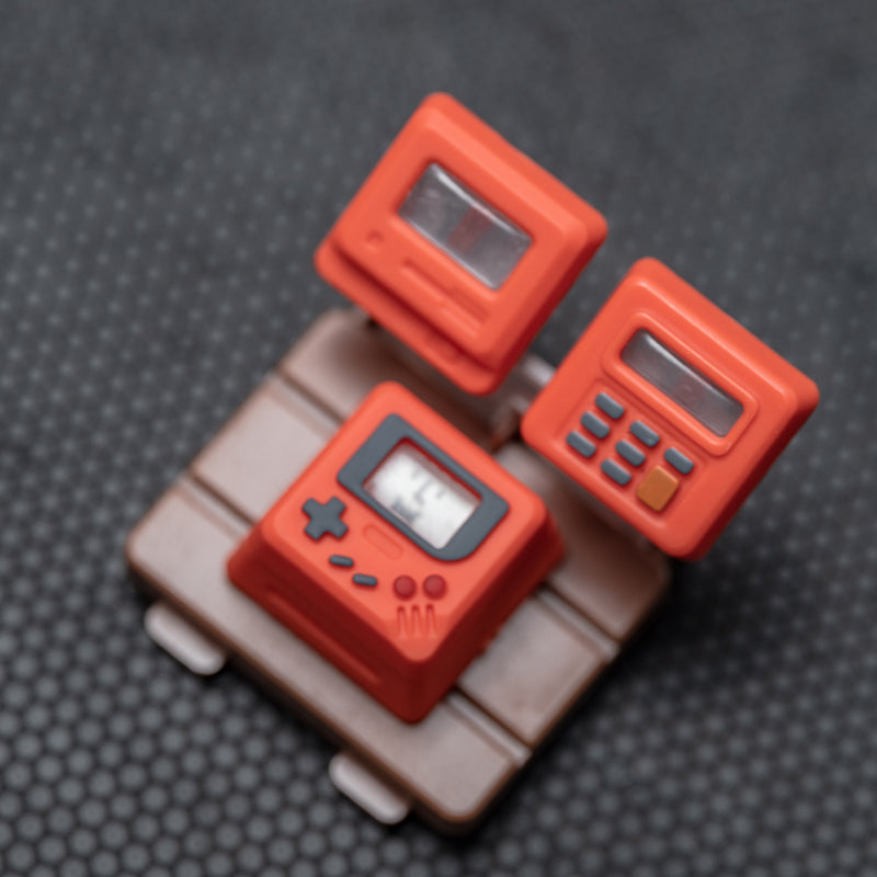 Creative detachable panel to replace the display content Gameboy translucent keycap