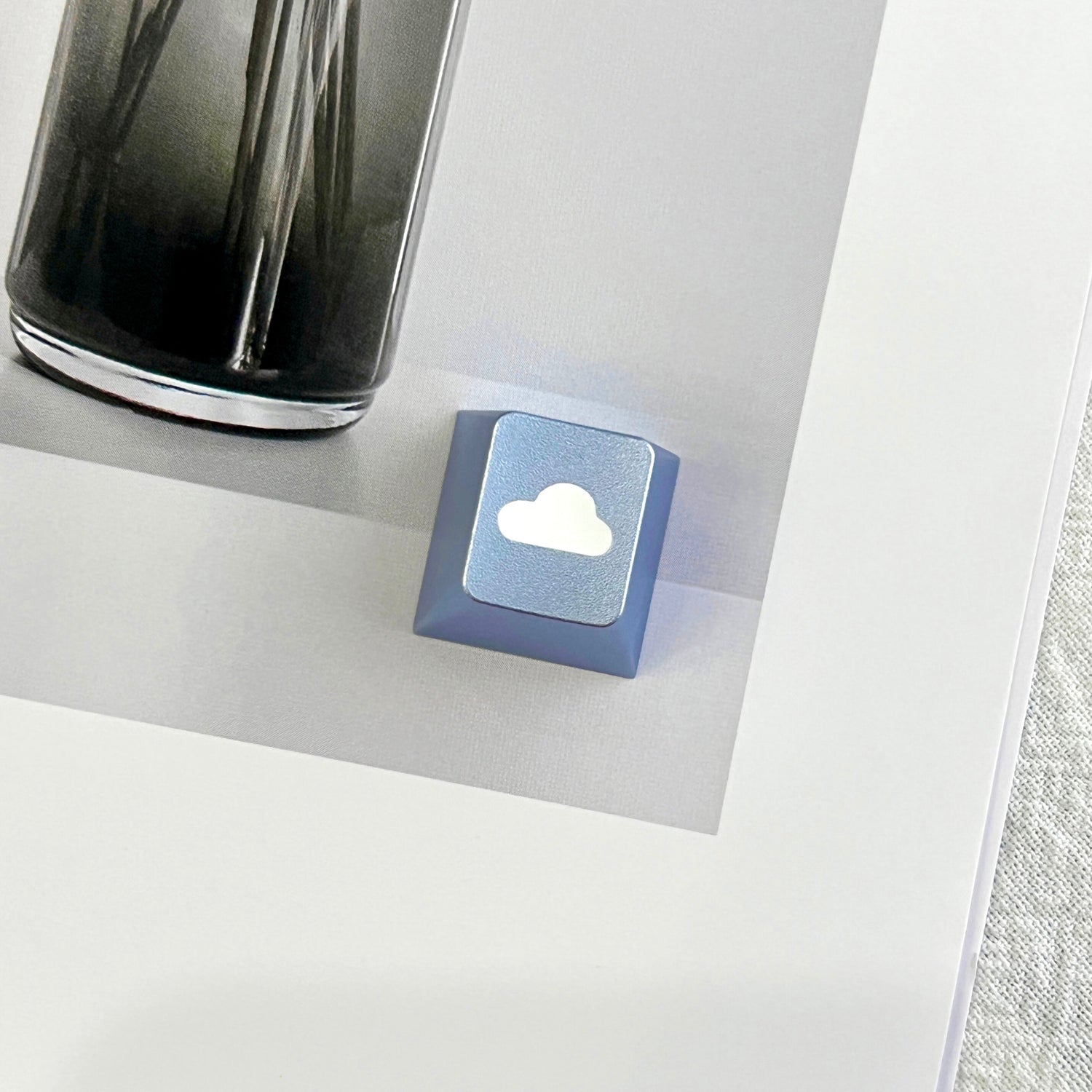 Aluminum alloy anode cloud shaped personalized ESC metal keycaps CNC machining keycaps
