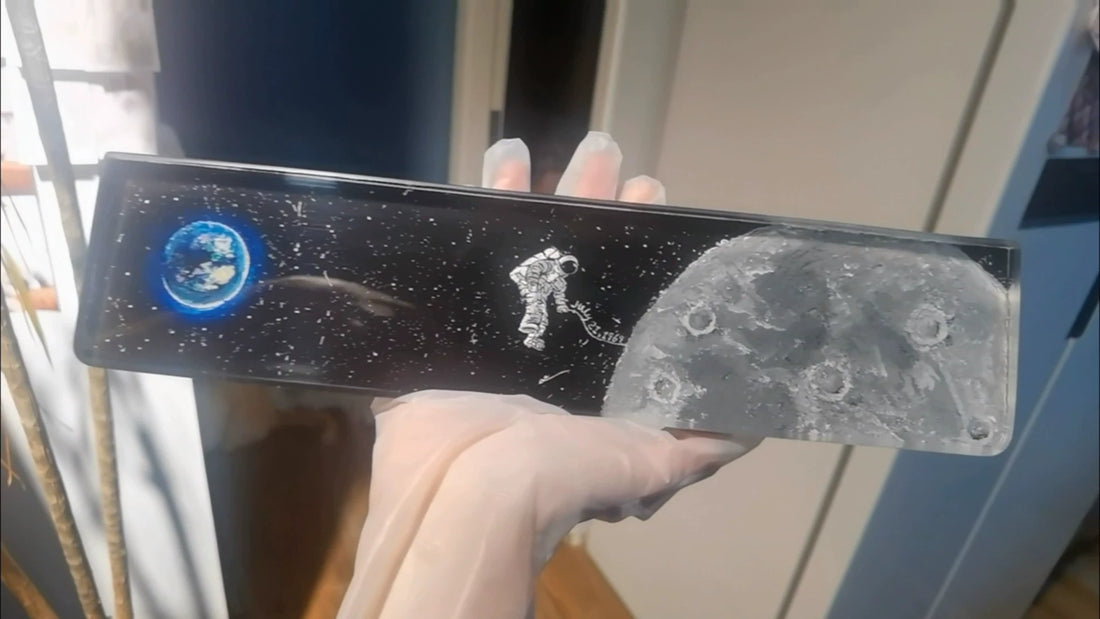 Astronaut theme, Keyboard holder, Handmade custom resin hand support, keyboard accessories