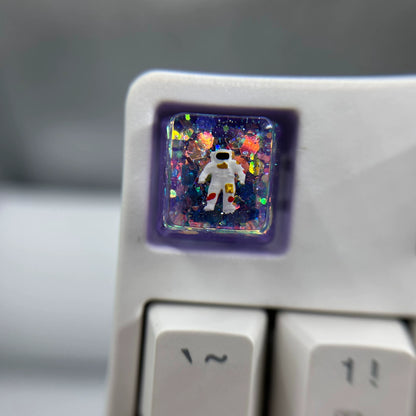 Drip glue colored astronaut, resin personalized keycaps, mechanical keyboard decorative keycaps