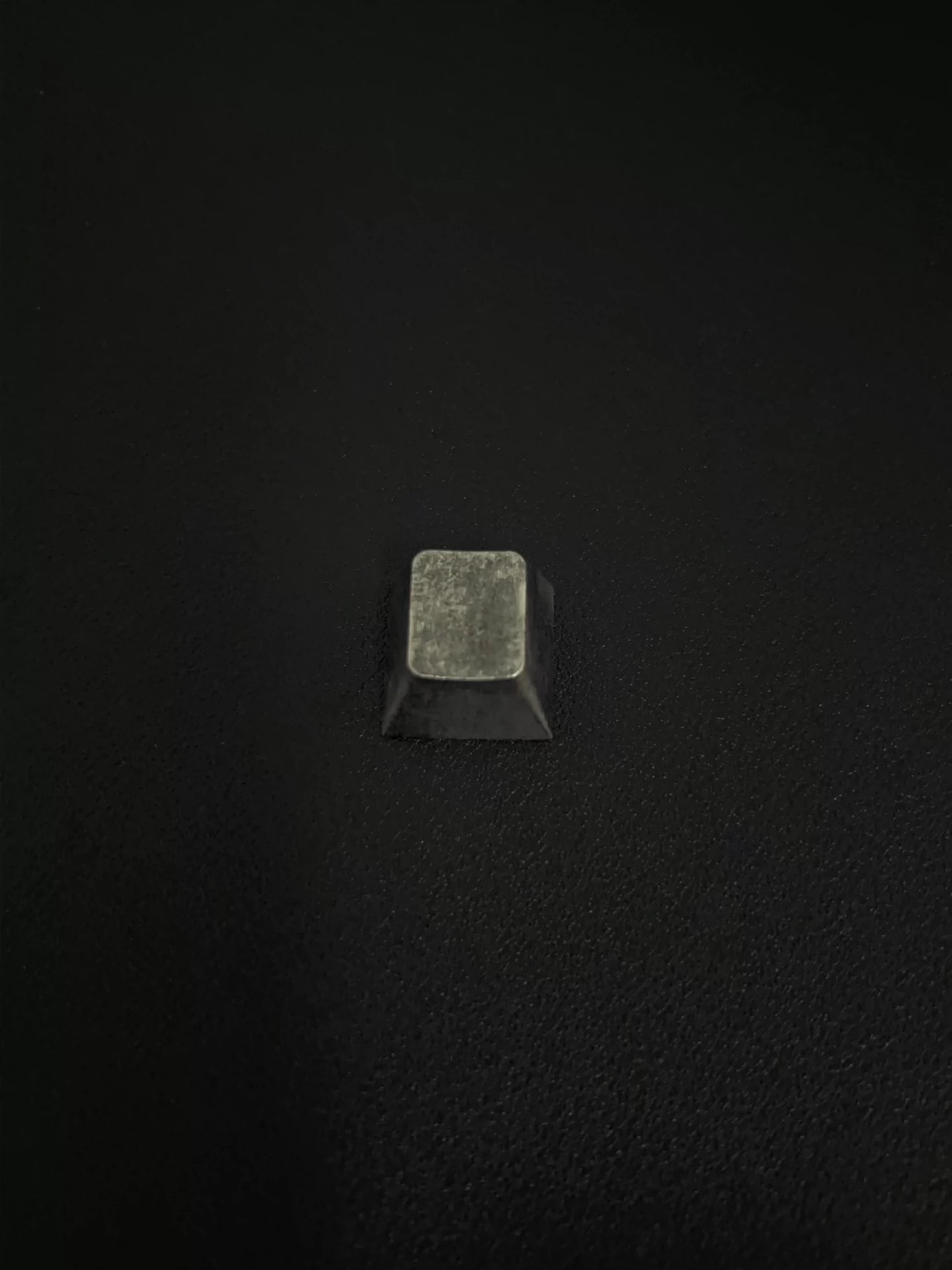 Chinese Lacquer, antique silver keycaps, personalized keycaps, resin coated keycaps, mechanical keyboard decorative keycaps