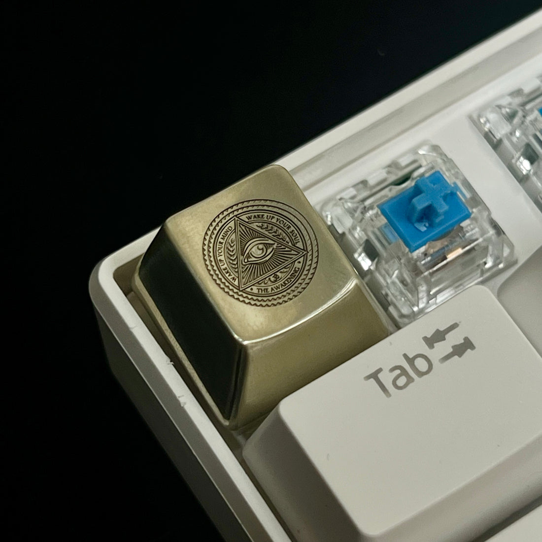 All seeing Eye, custom keycaps, personalized keycaps, brass decorative keycaps