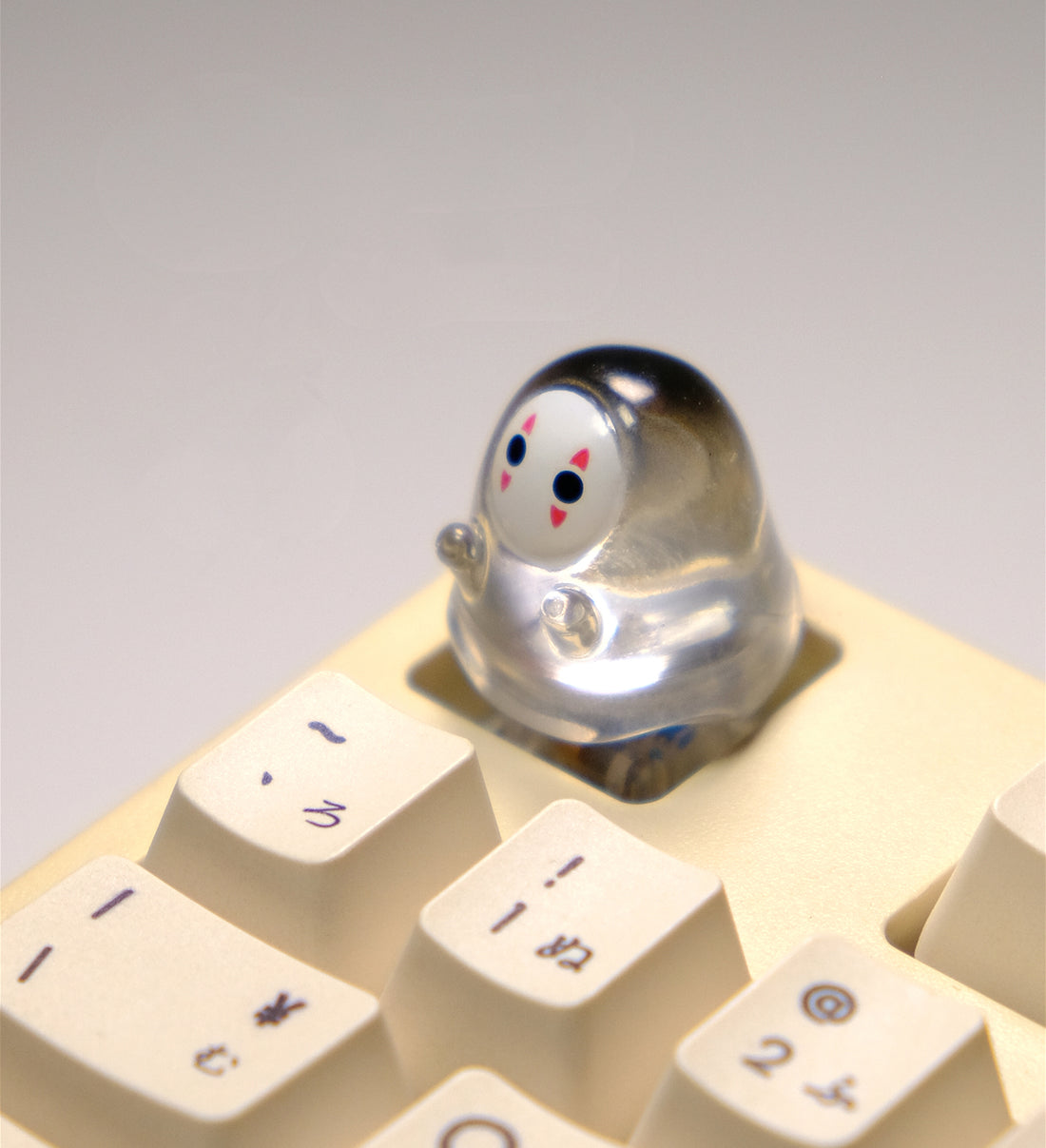 Cute Transparent Faceless Ghost Male Personalized Keycap Creative Decorative Keycap
