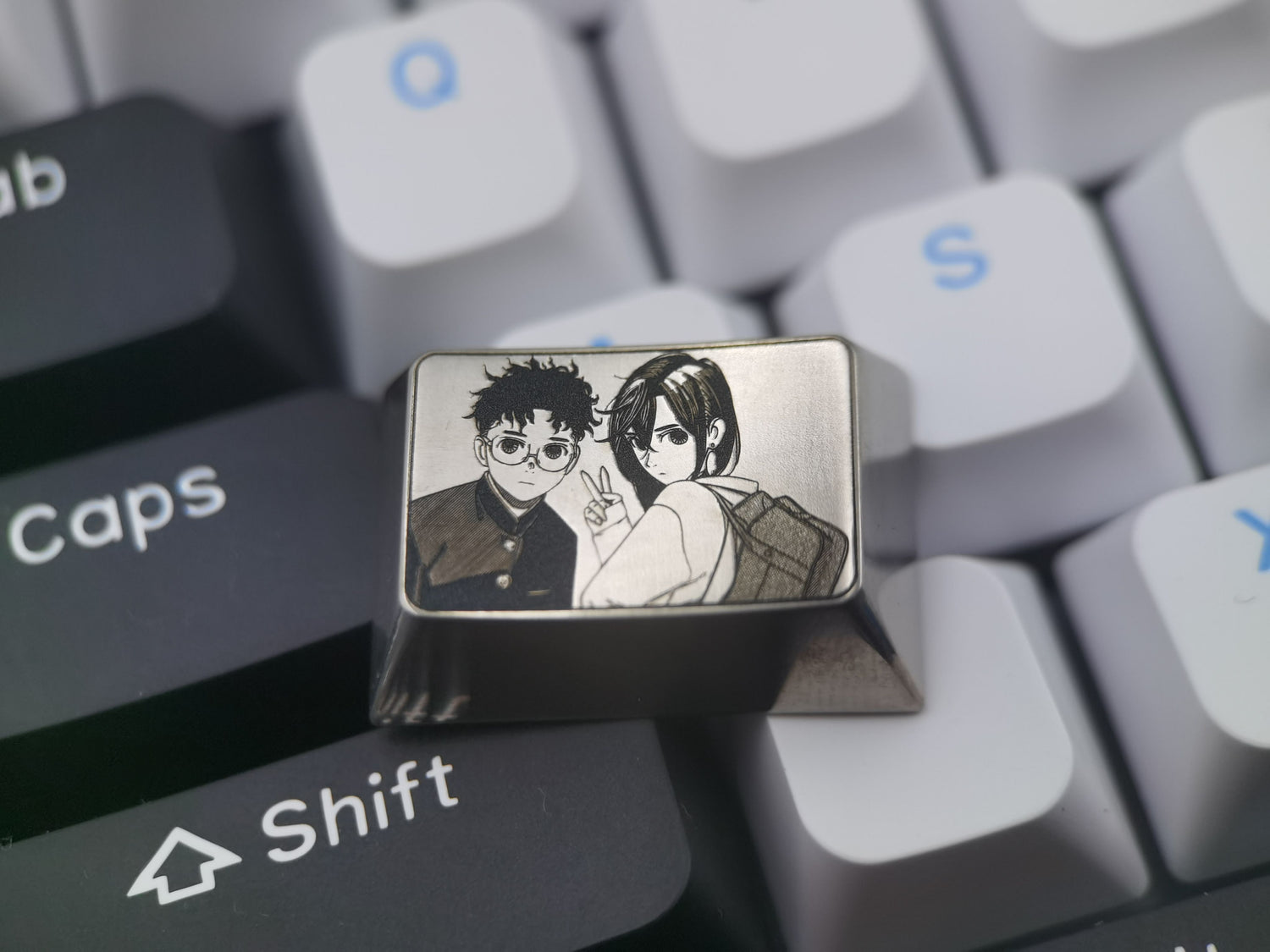 DAN DA DAN, 1.5U black and white plain carved titanium alloy keycaps, personalized metal keycaps, decorative keycaps
