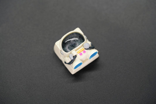 T010