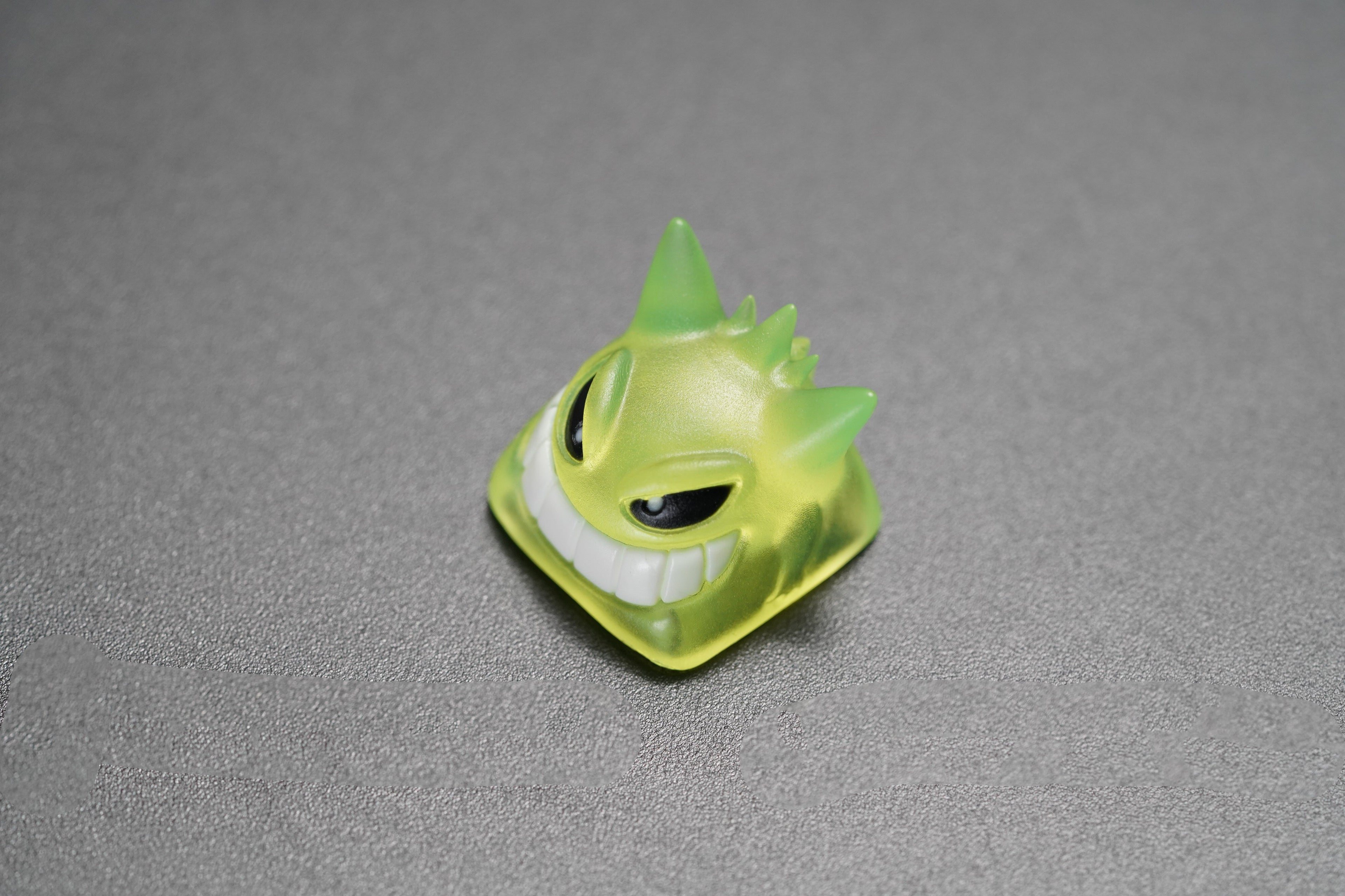 G037