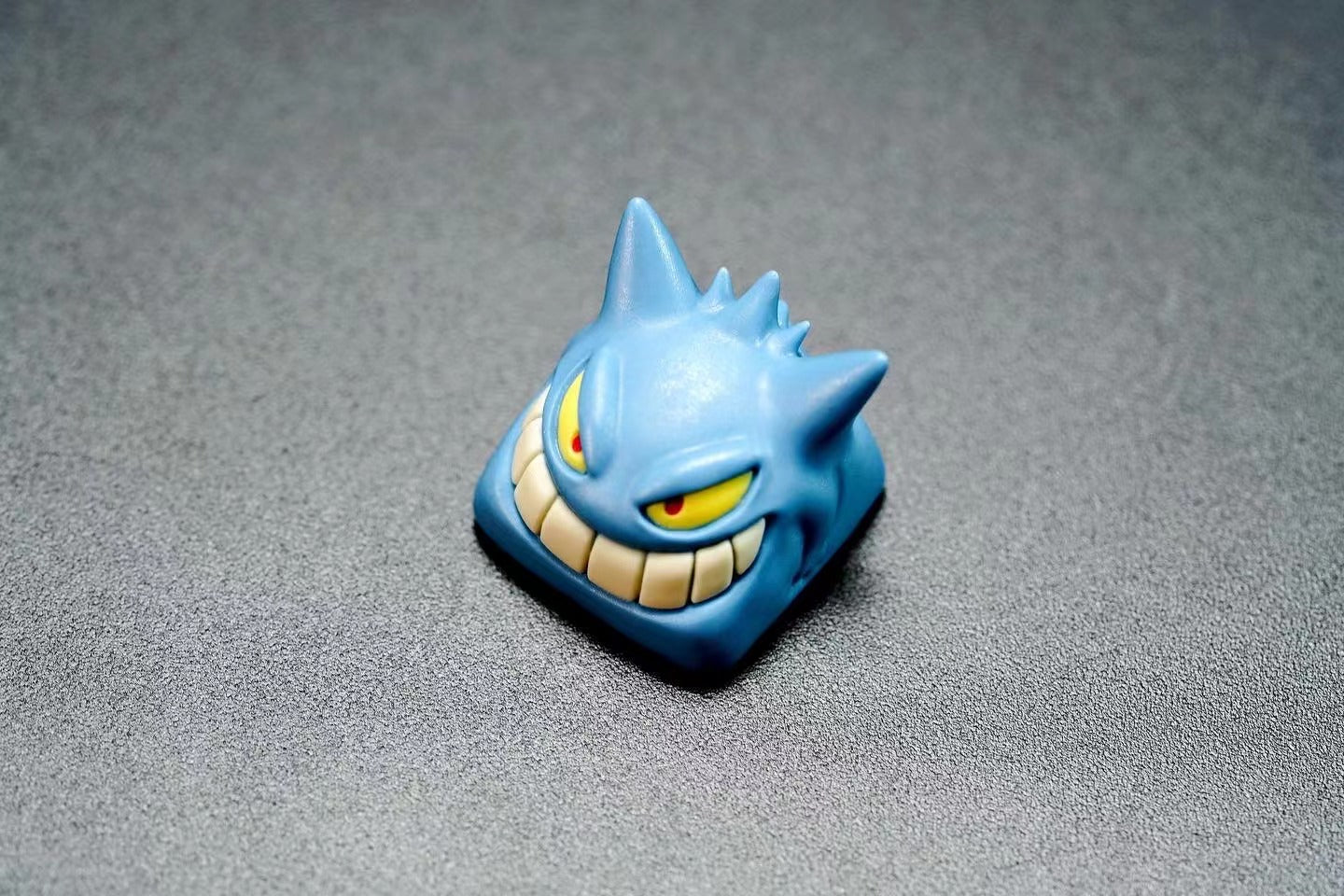 G033